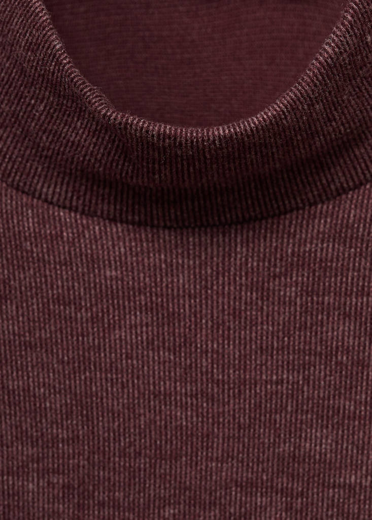 High collar T-shirt — Burgundy