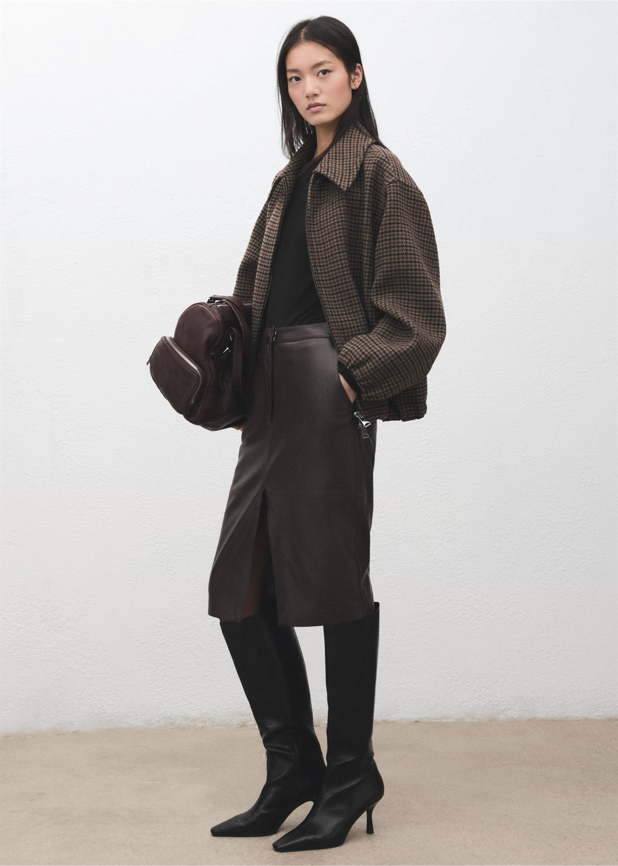 T-shirt manches longues col rond - Plan général, Noir. Ref: 27001344-00.