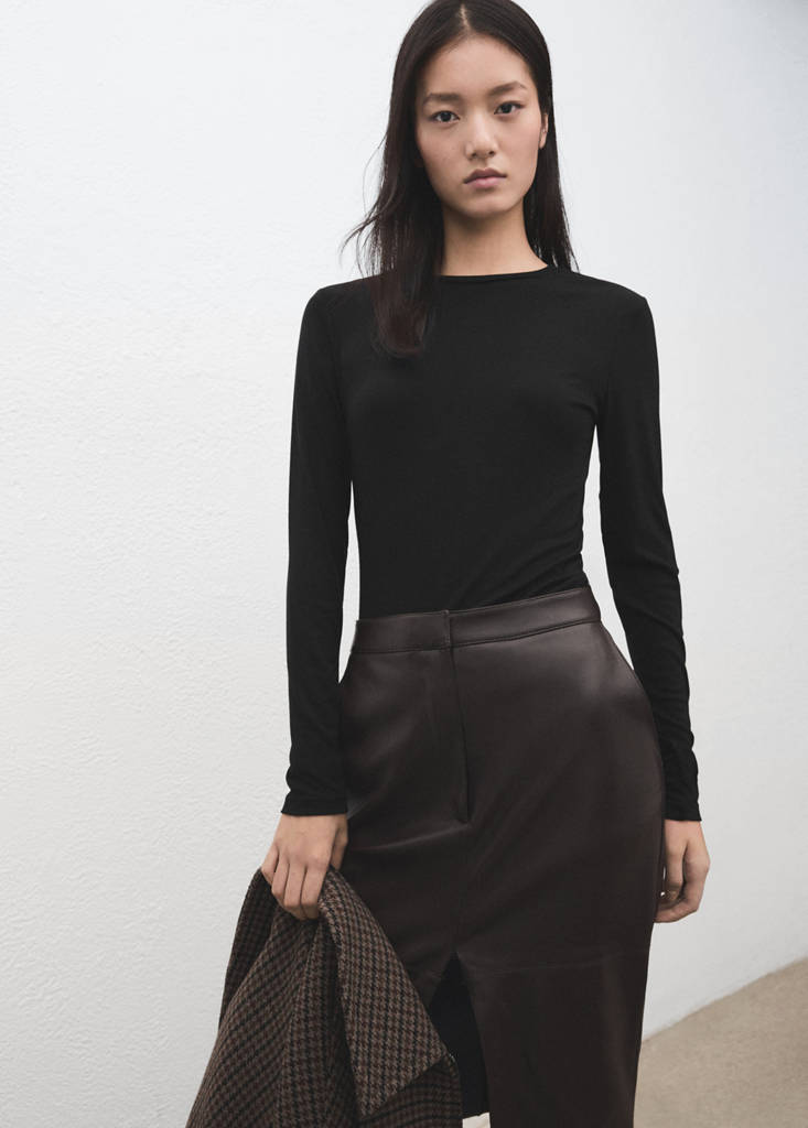 Round-neck long-sleeved t-shirt — Black