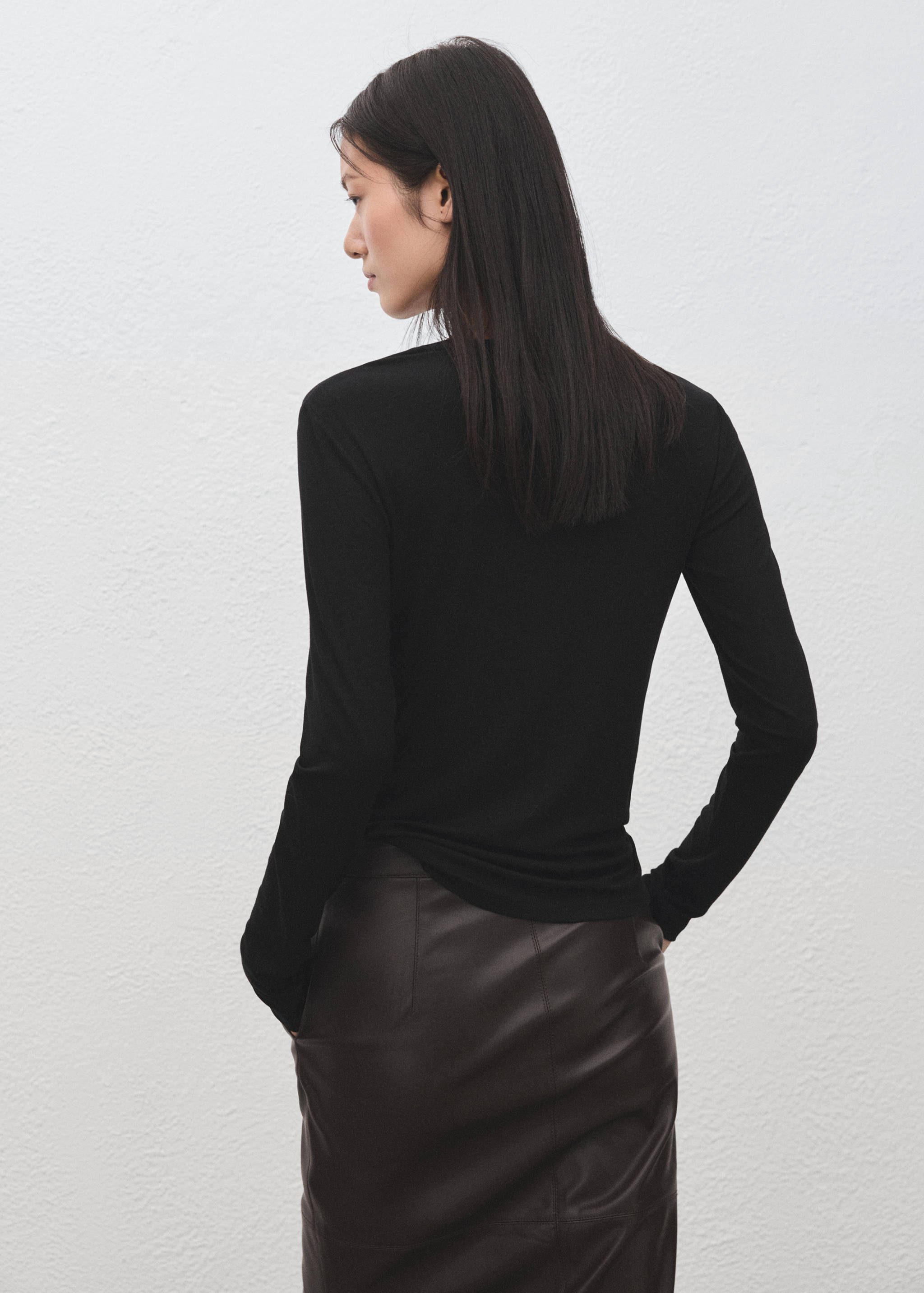 T-shirt manches longues col rond - Verso de l’article