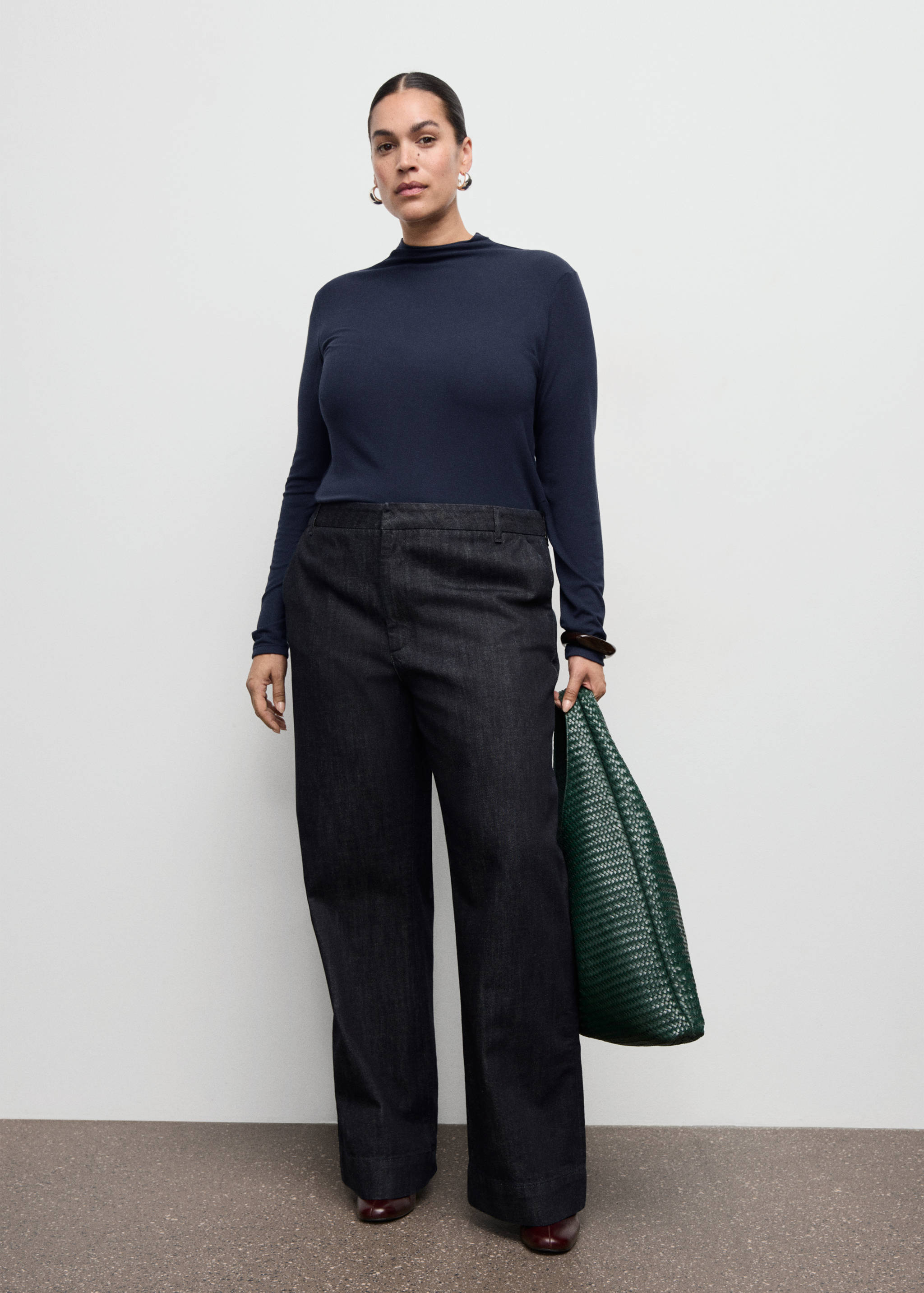 Camiseta cuello alto - Detalle del artículo 3