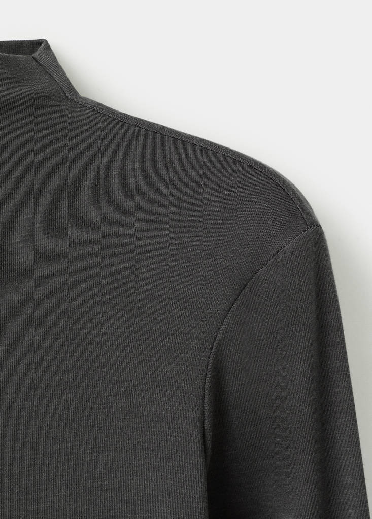 Turtleneck T-shirt — Grey