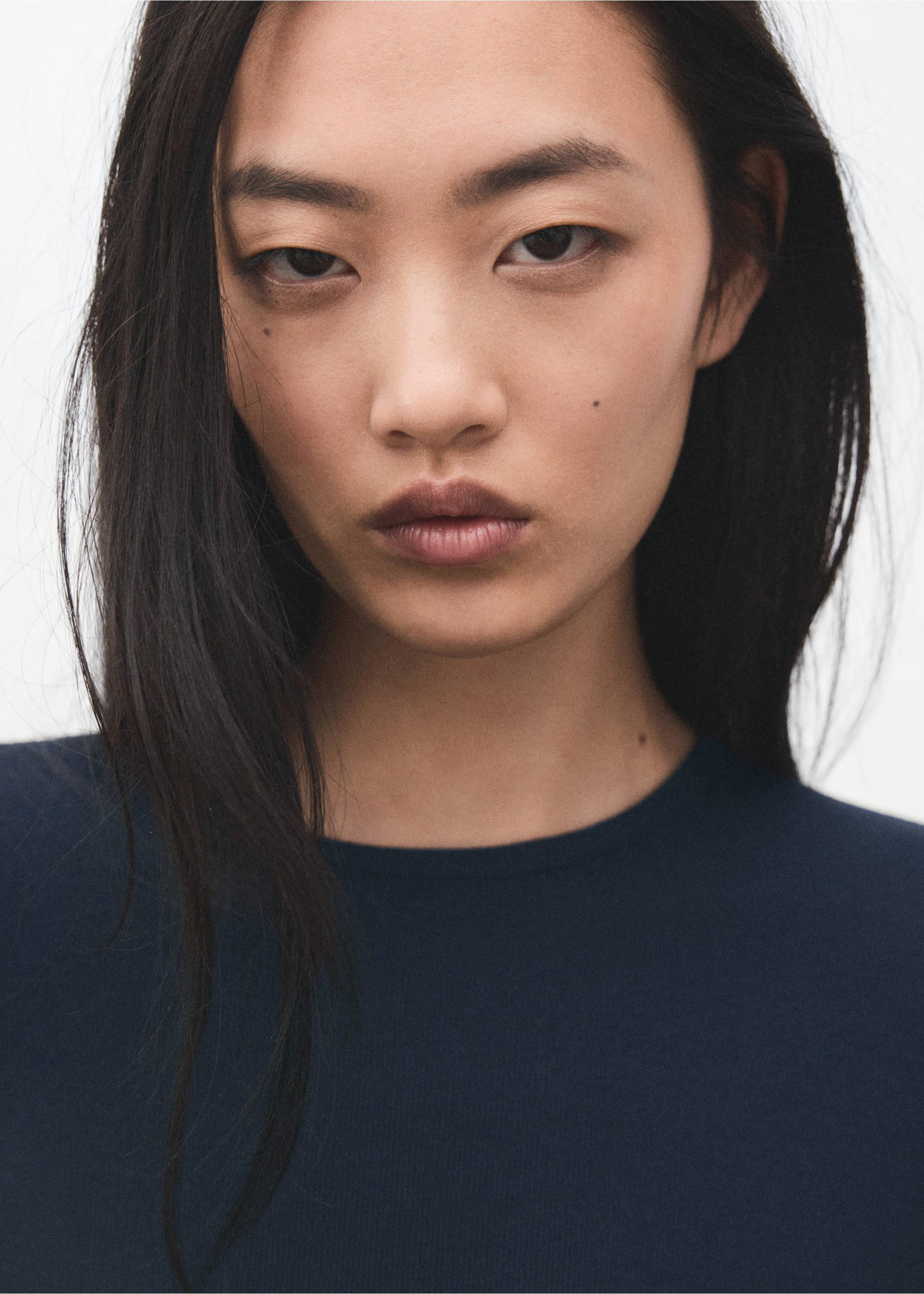 Ribbed long-sleeved t-shirt - Details of the article 1, Night Blue. Ref: 27001355-00.