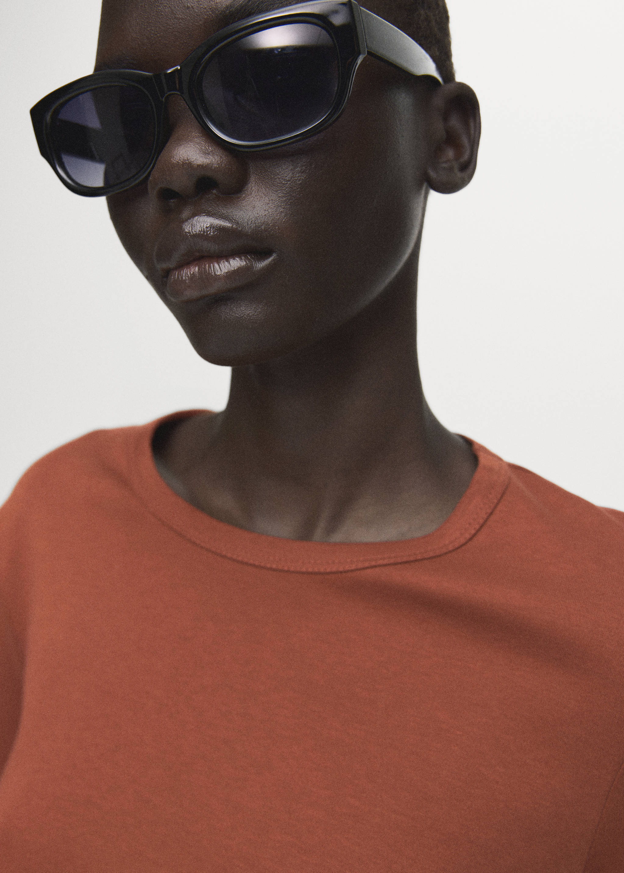 Long sleeve cotton t-shirt - Details of the article 1