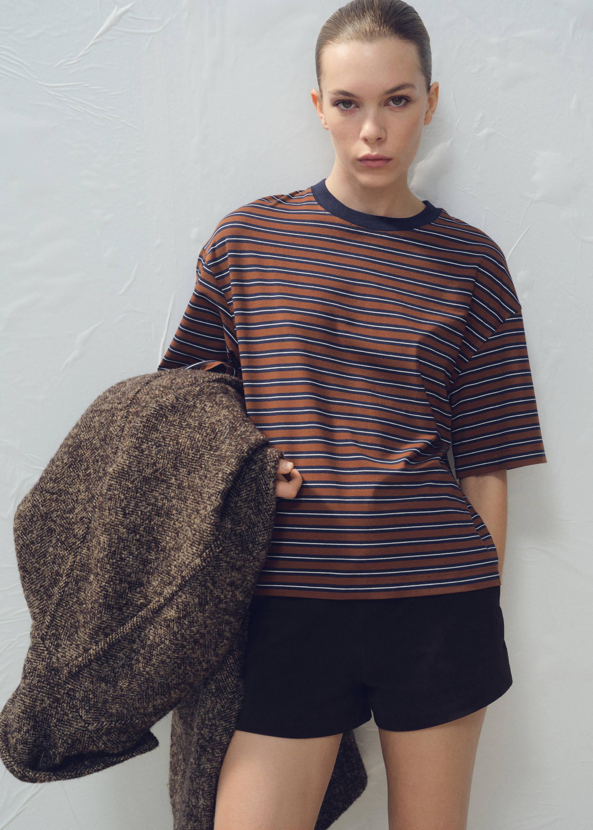 Striped short-sleeved t-shirt - Medium plane