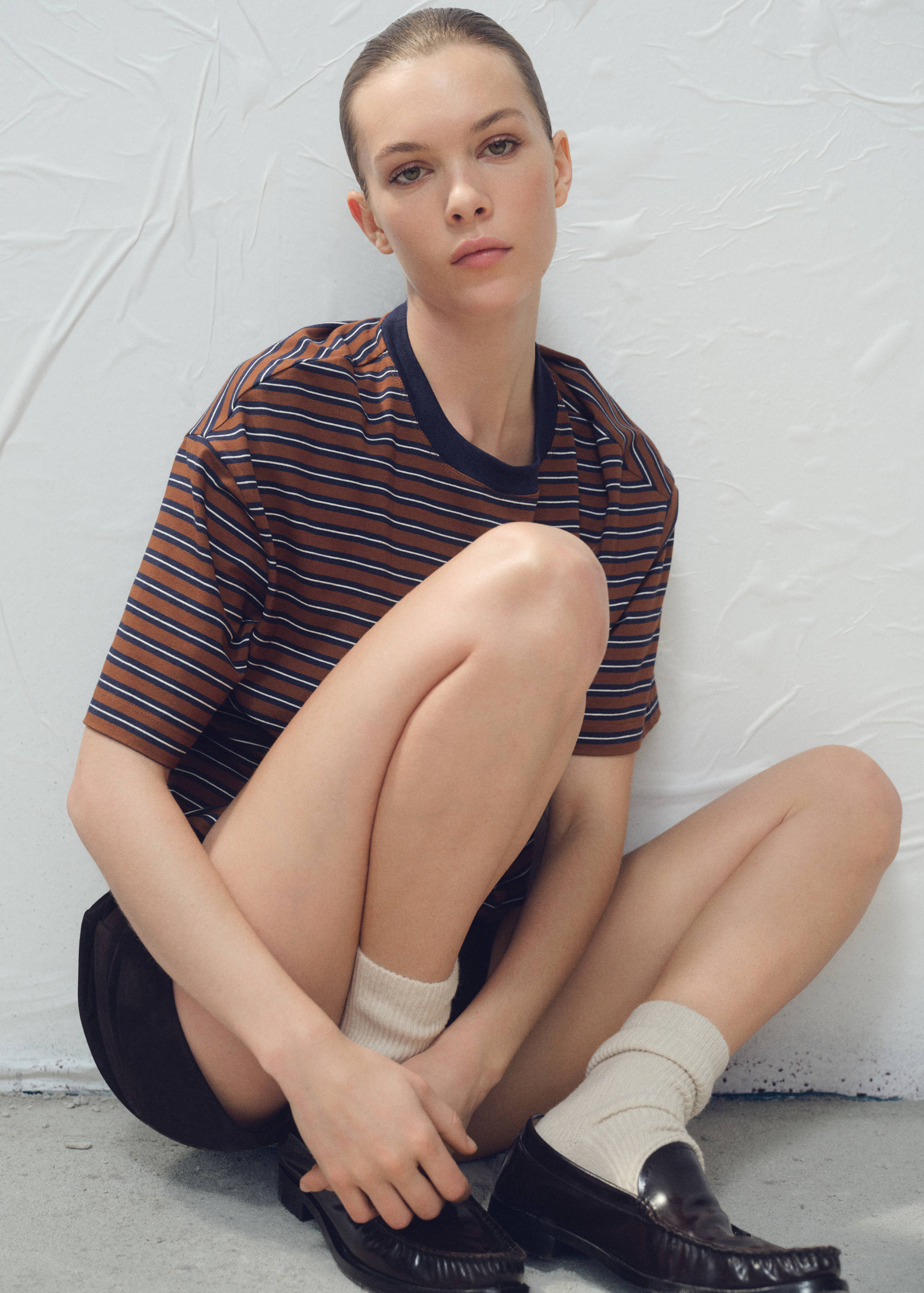 Striped short-sleeved t-shirt - Details of the article 6