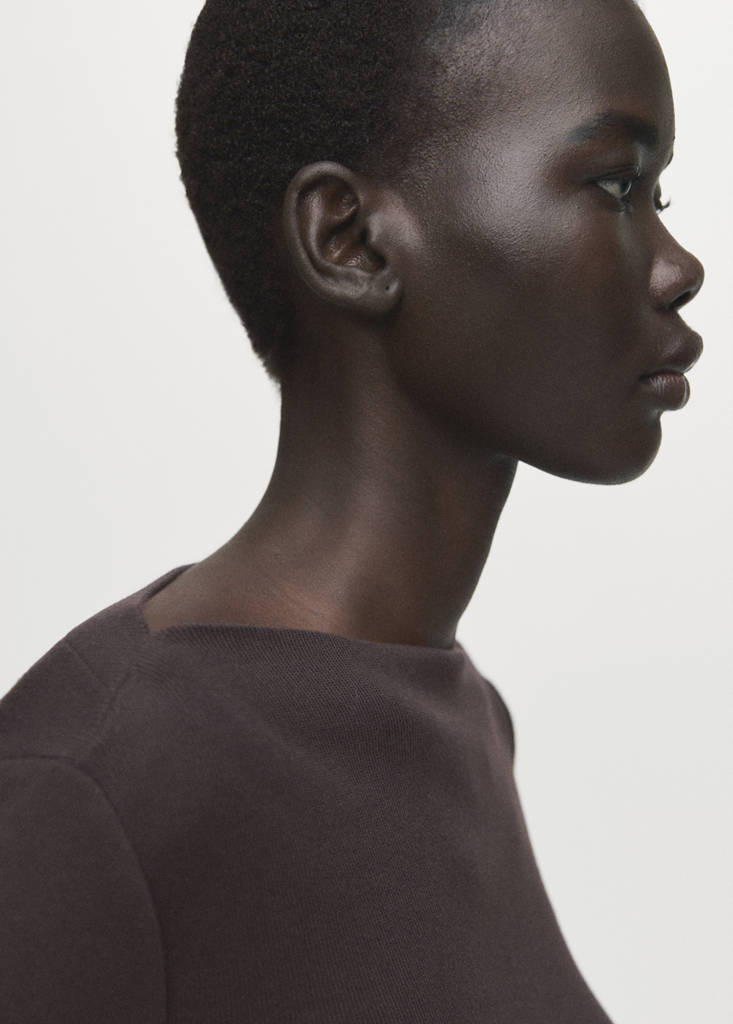 Long-sleeved boat-neck t-shirt — Chocolate