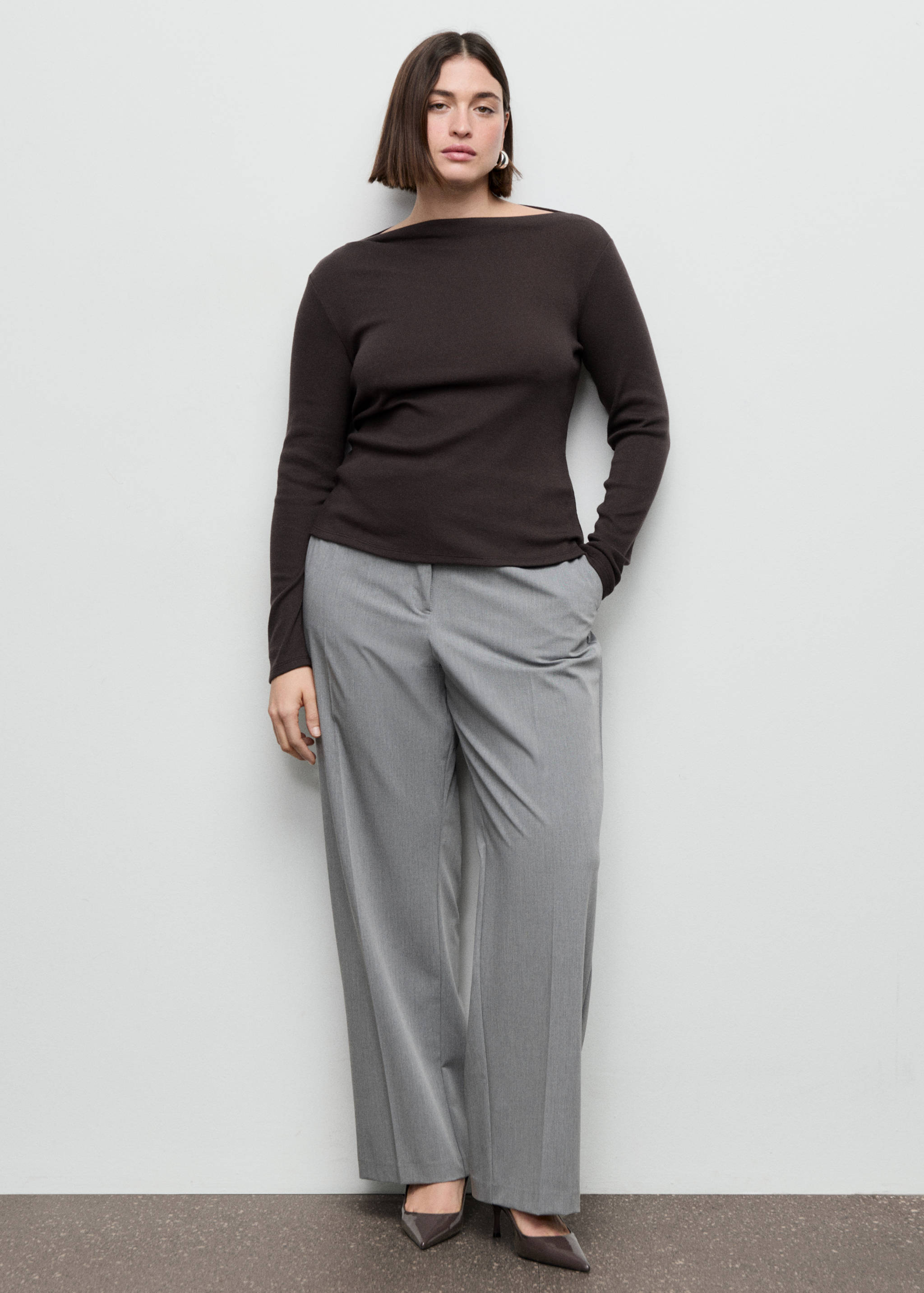 Long-sleeved boat-neck t-shirt - Details of the article 3