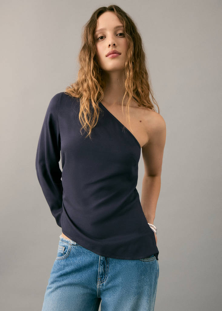 Blusa asimétrica