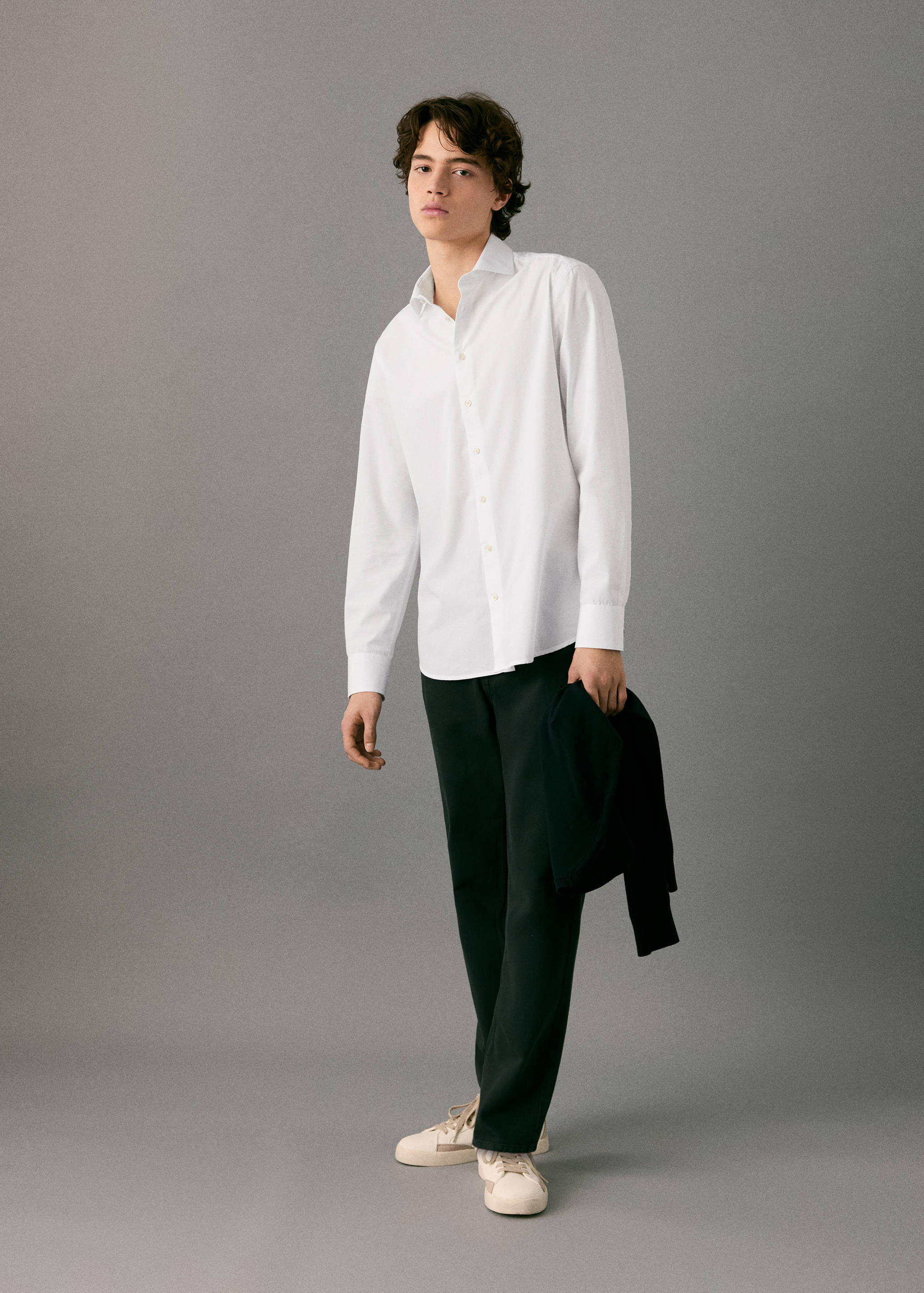 Camisa traje 100% algodón - Plano general