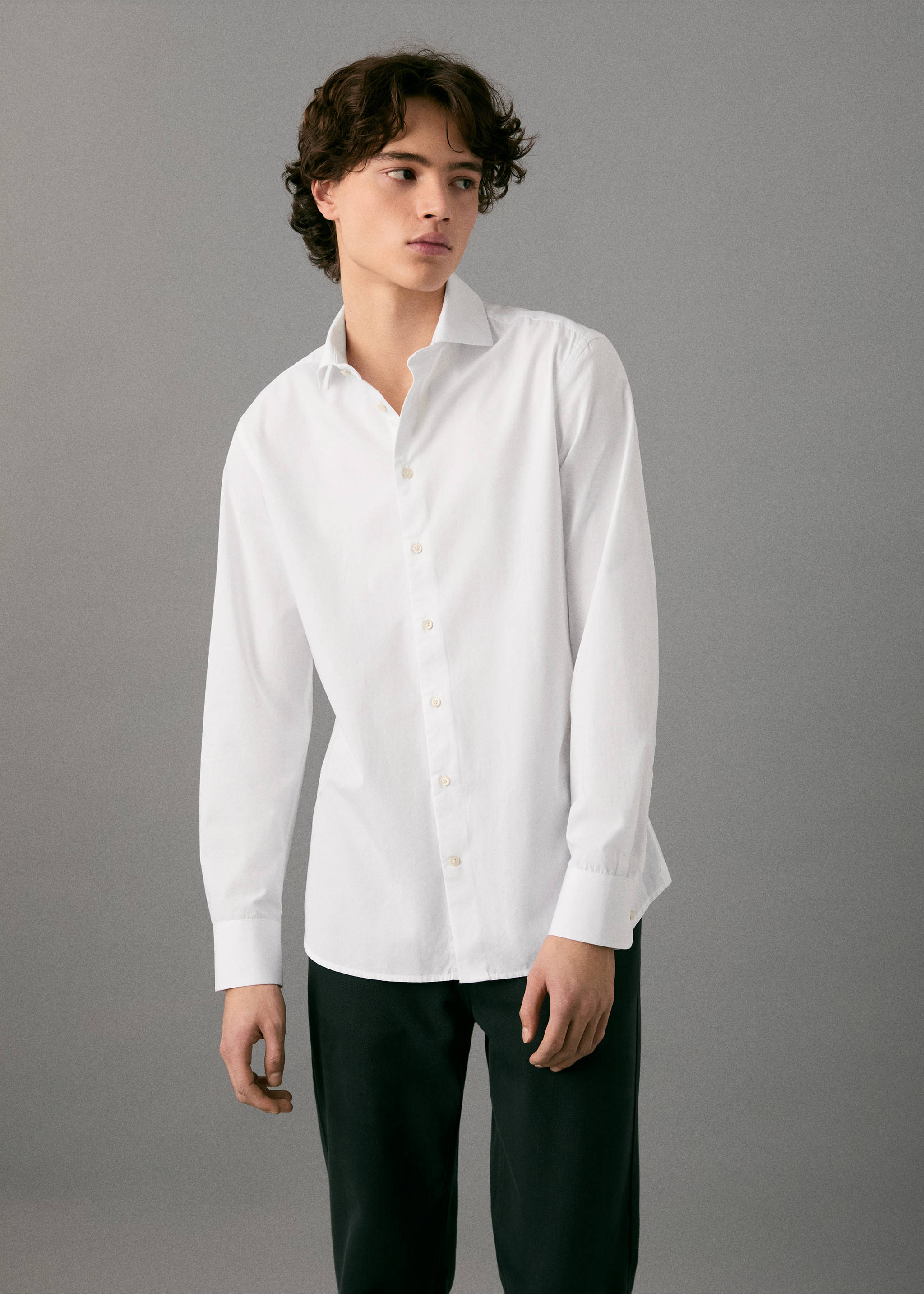 Camisa traje 100% algodón - Plano medio, Blanco roto. Ref: 27001515-00.