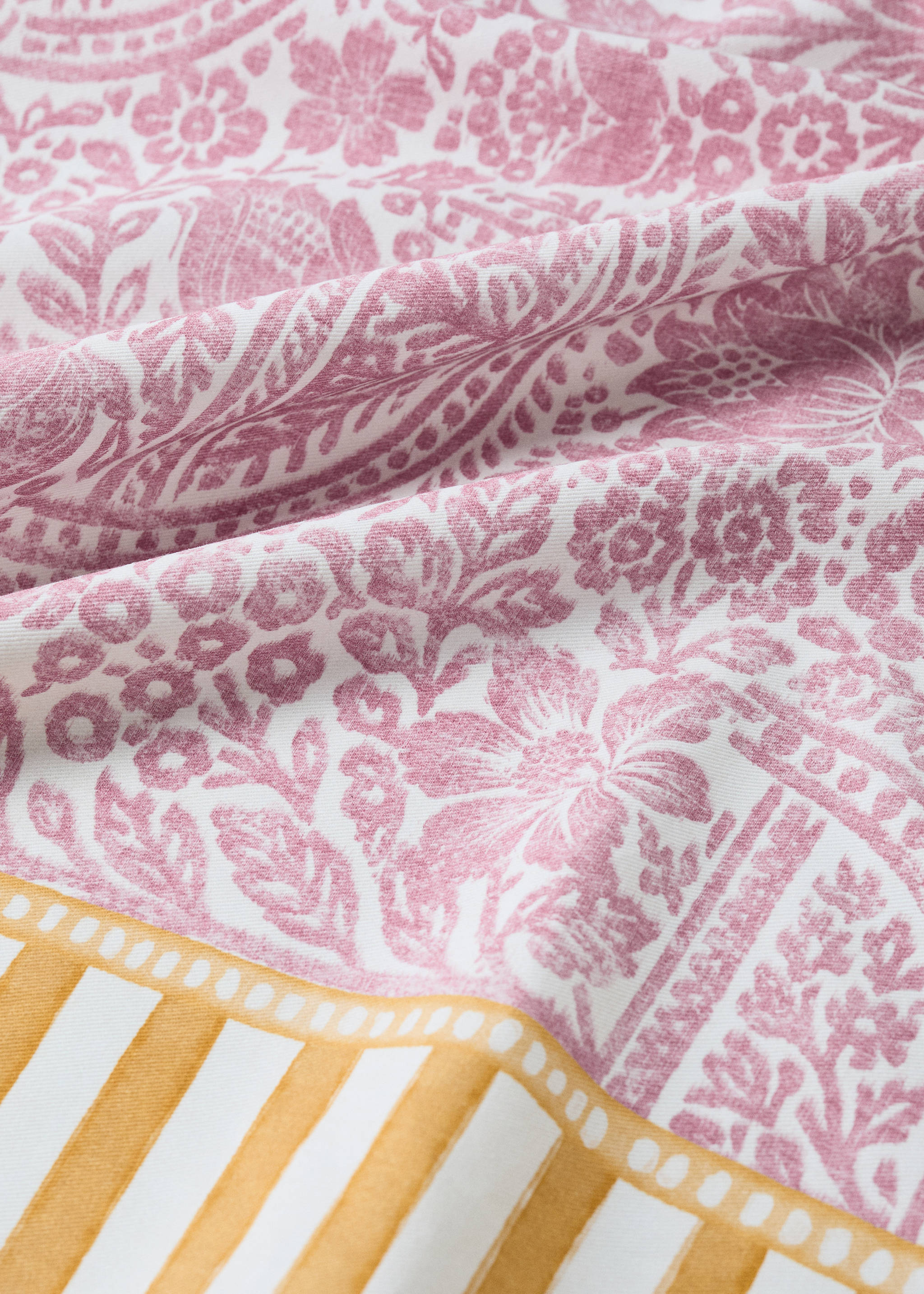 Cotton tablecloth with striped floral patterns for 6 to 8 guests - Details of the article 1