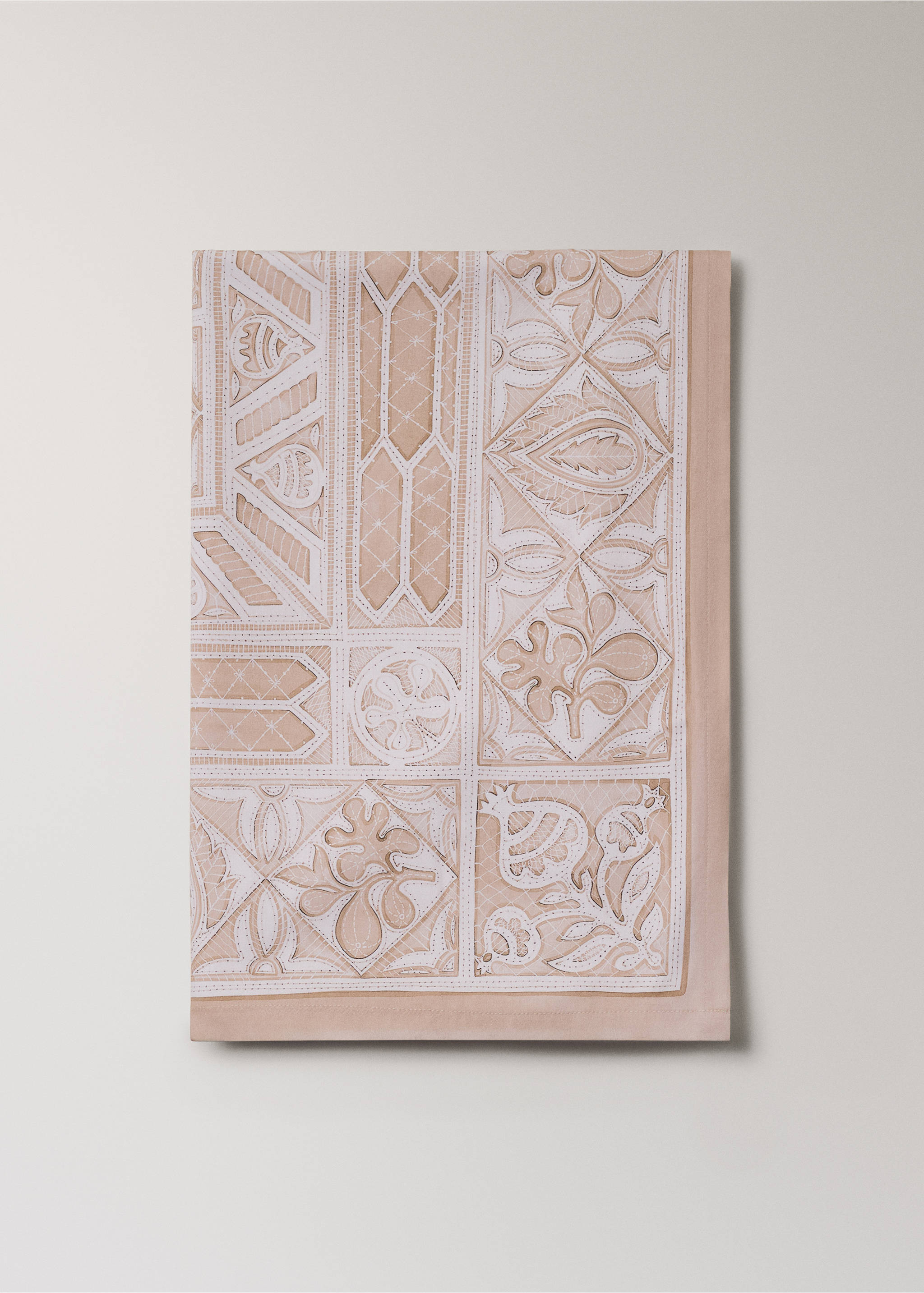 Cotton lace-effect tablecloth for 2 to 4 guests - Article without model, Peach. Ref: 27001537-00.