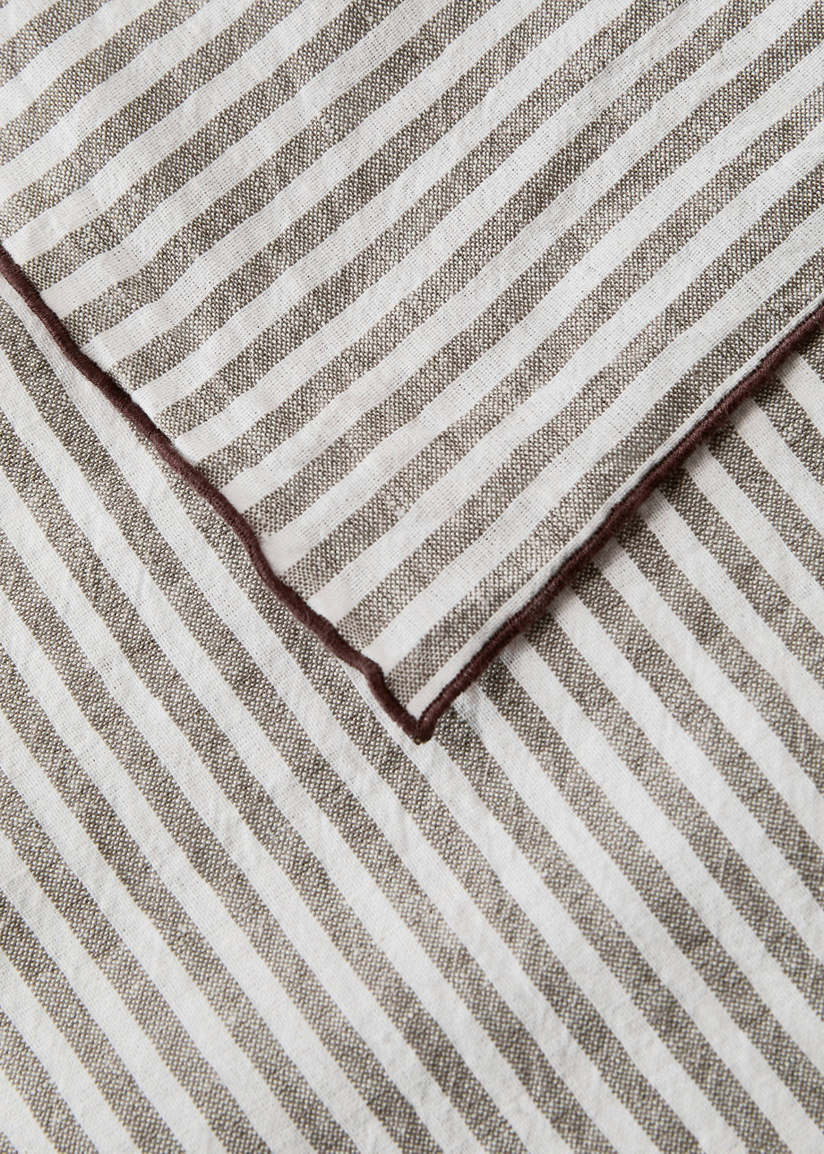Linen cotton tablecloth with striped design for 2 to 4 diners — Light/Pastel Brown