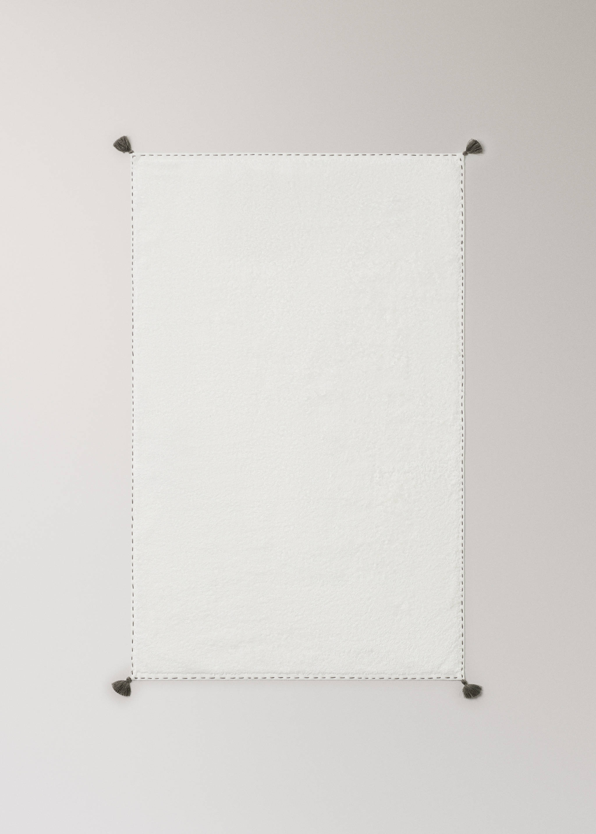 Hand towel with topstitched finish and pompom detail - Details of the article 3