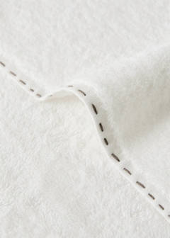 Bath towel with topstitch finish and pompom detail — Off White 2