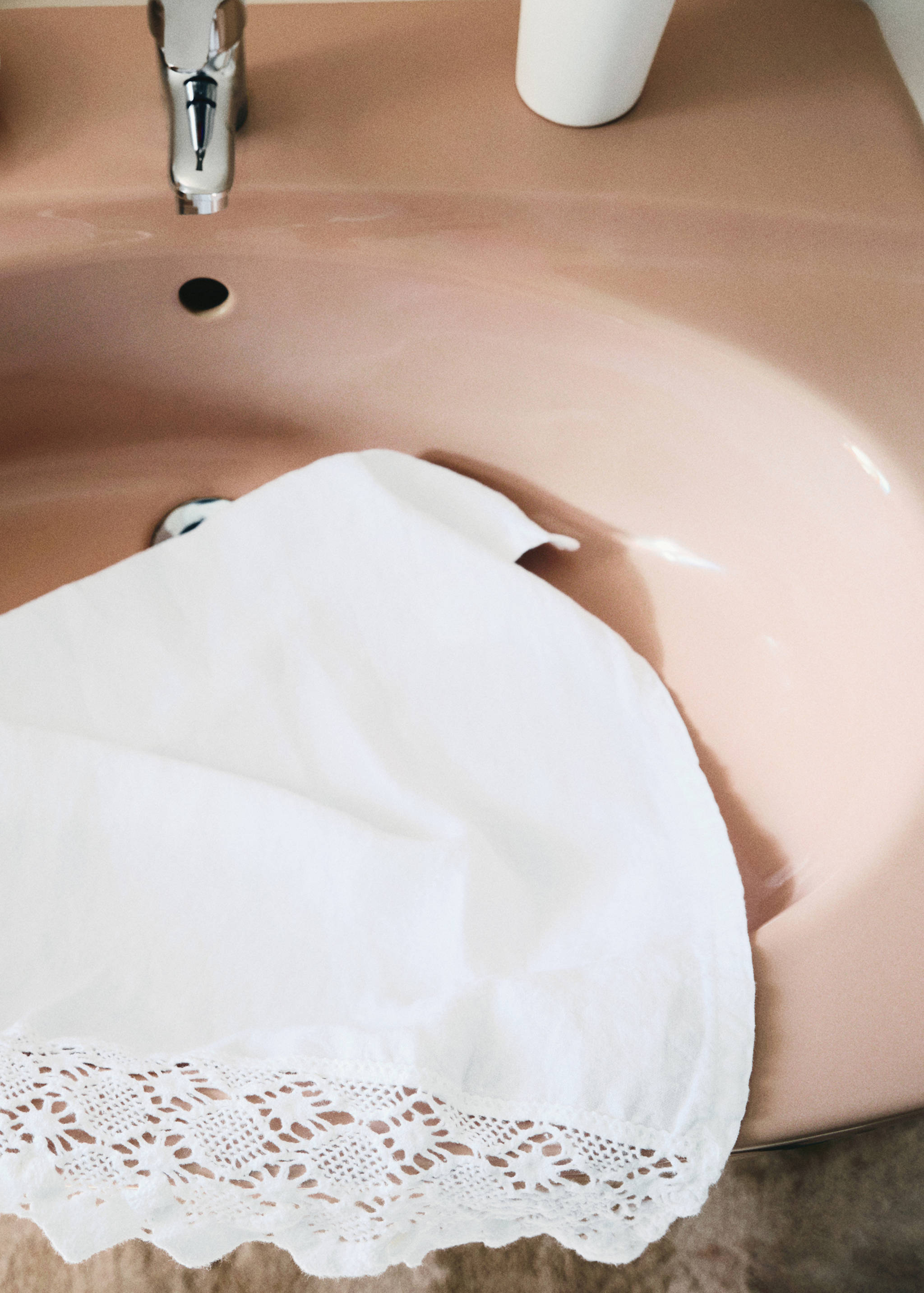 Πετσέτα λινή με τελείωμα δαντέλα - Λεπτομέρεια του προϊόντος 6