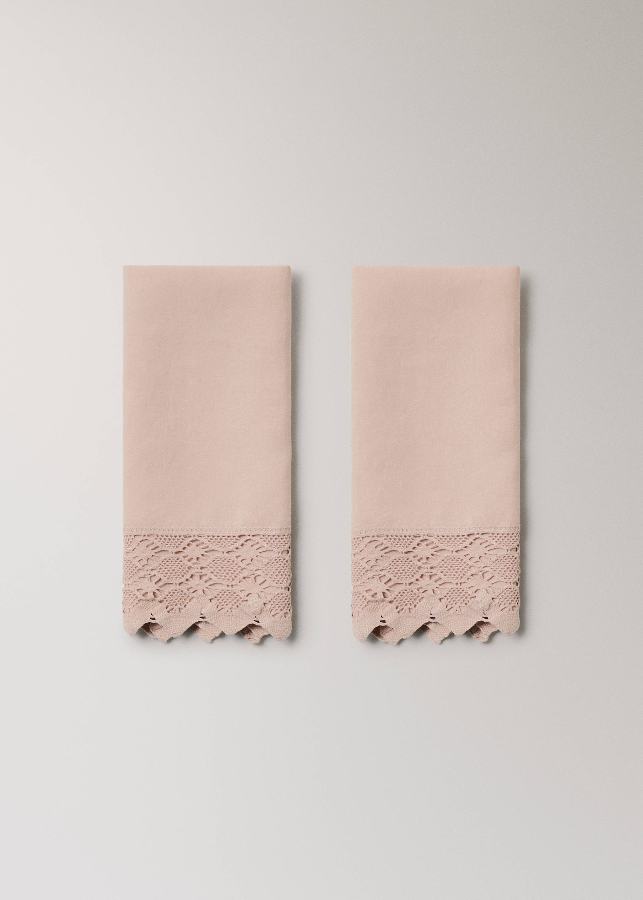 Linen towel with lace edging - Details of the article 3