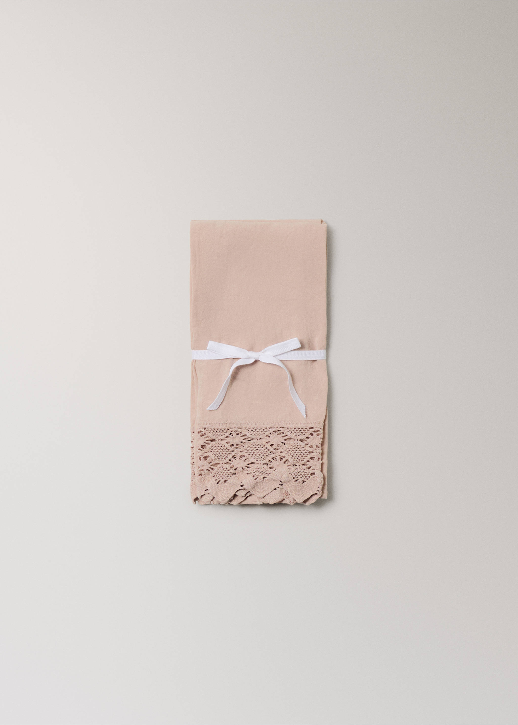 Prosop din in cu bordură din dantelă - Detaliu al articolului 4, Piersică. Ref: 27001570-00.