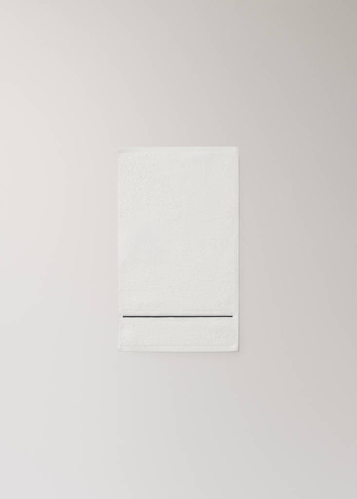 Cotton hand towel with embroidered scalloped edge - thumbnail 9
