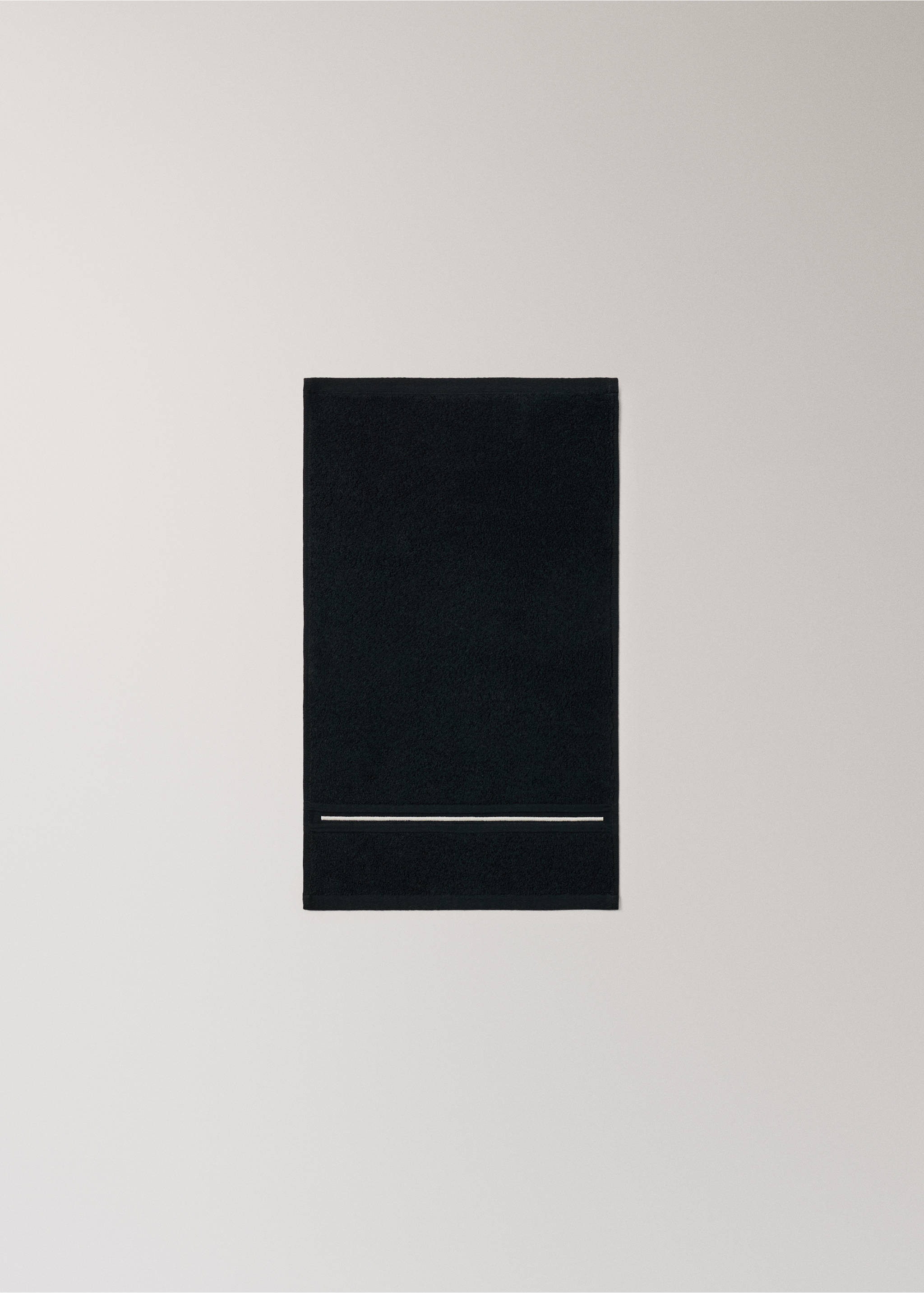 Cotton hand towel with embroidered scalloped edge - Details of the article 3, Black. Ref: 27001571-00.