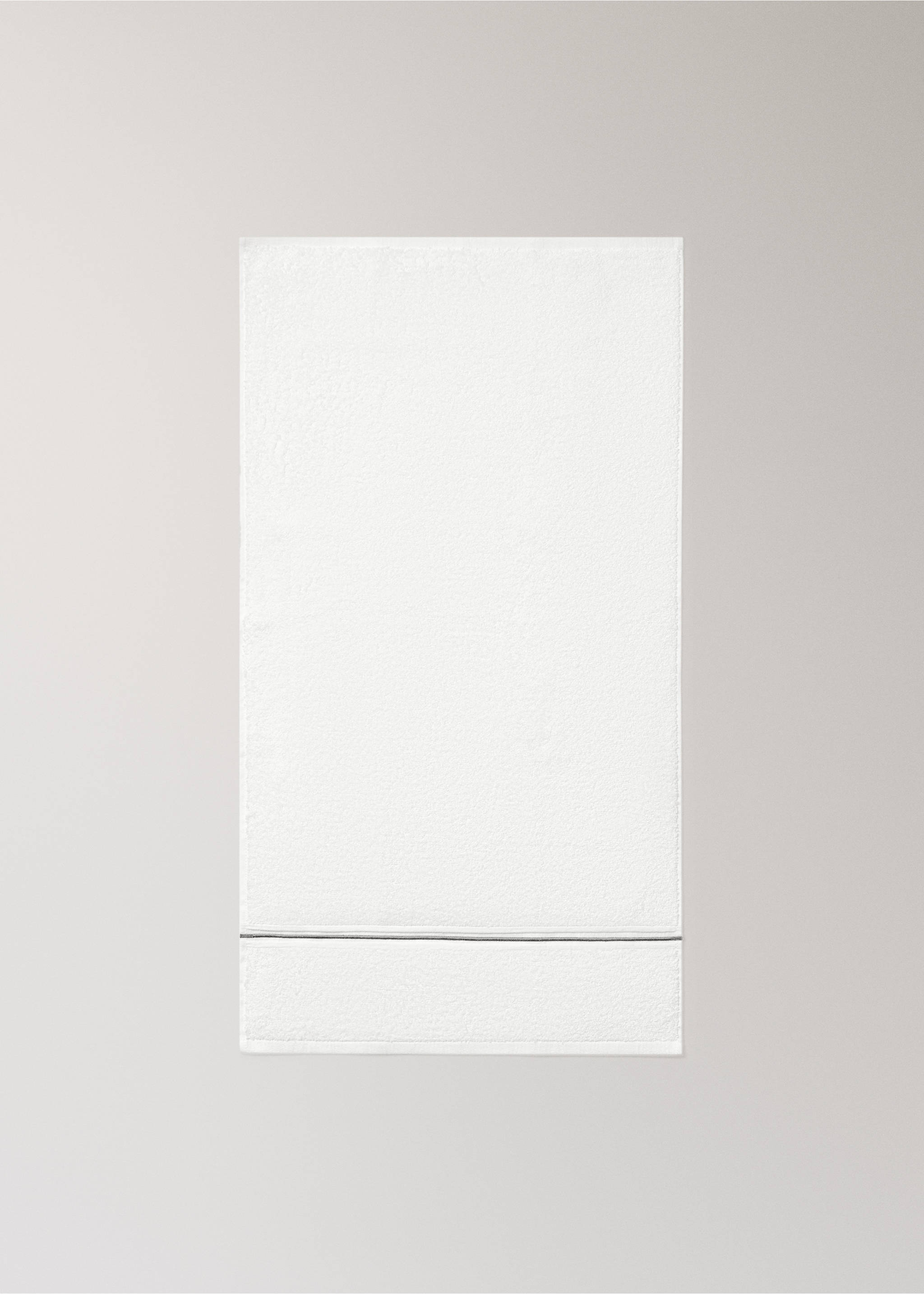 Handduk i bomull med broderad bård - Detaljer om artikeln 4, Vit. Ref: 27001572-00.