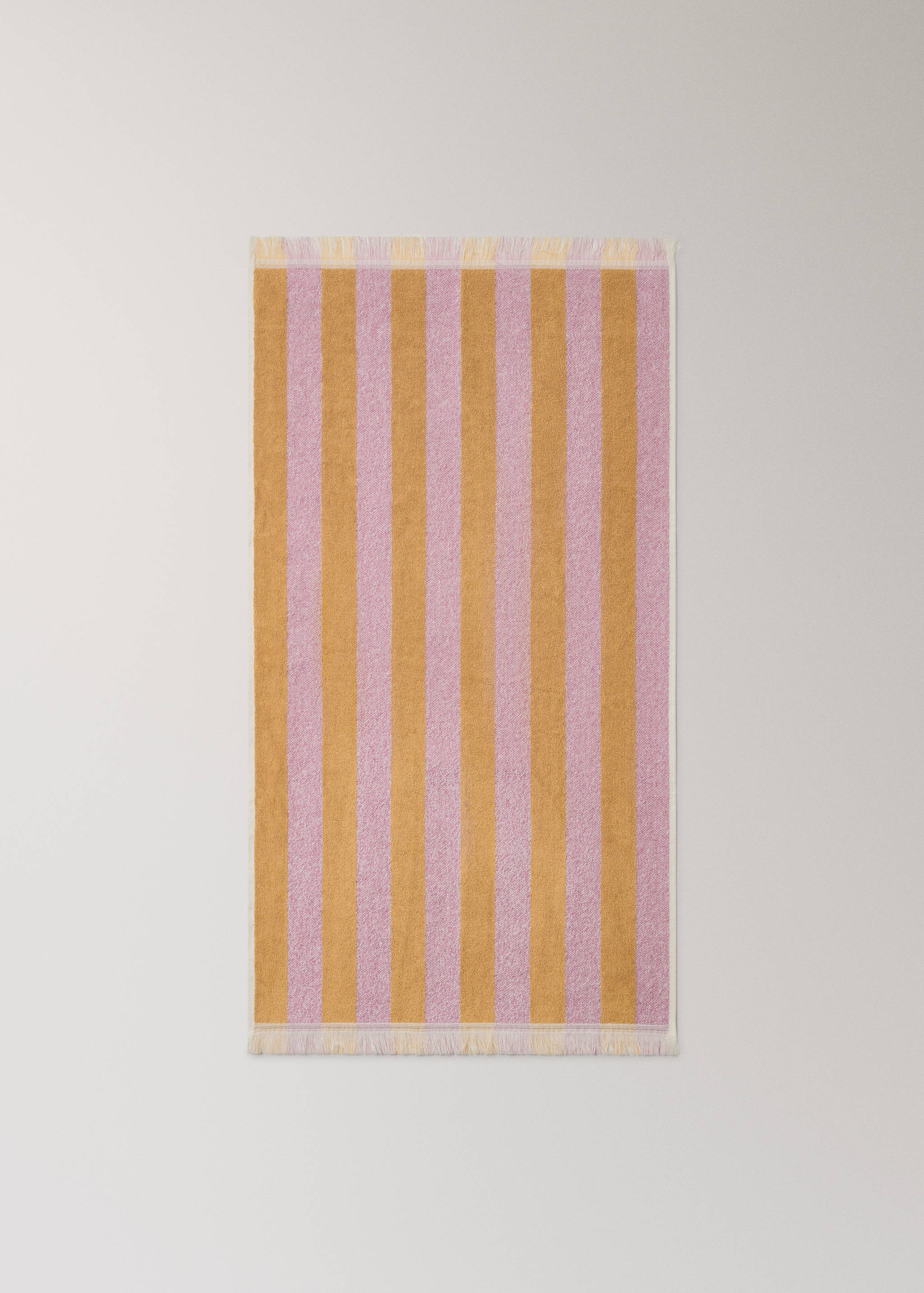 Cotton hand towel with stripes and fringed edges - Details of the article 3