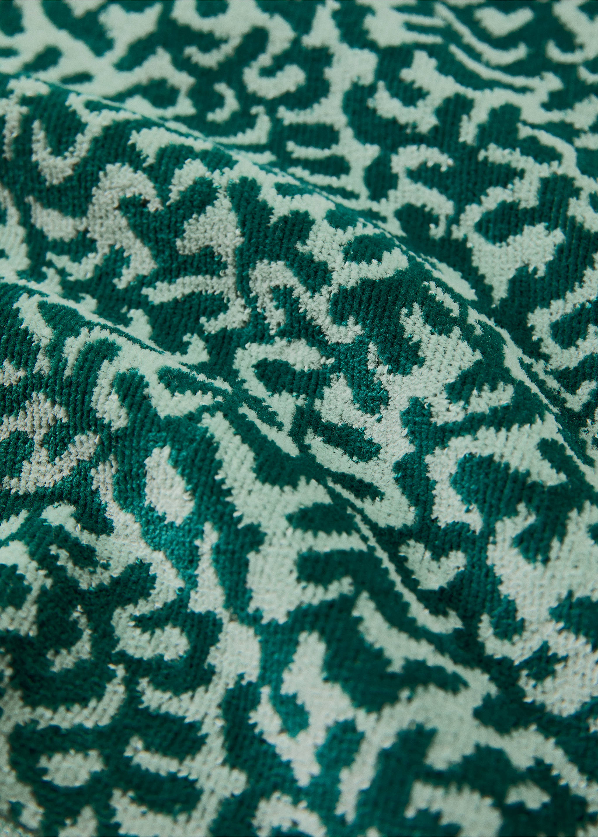 Toalha de mão de jacquard de tecido turco de algodão com estampado animal - Pormenor do artigo 1, Verde-água. Ref: 27001583-00.