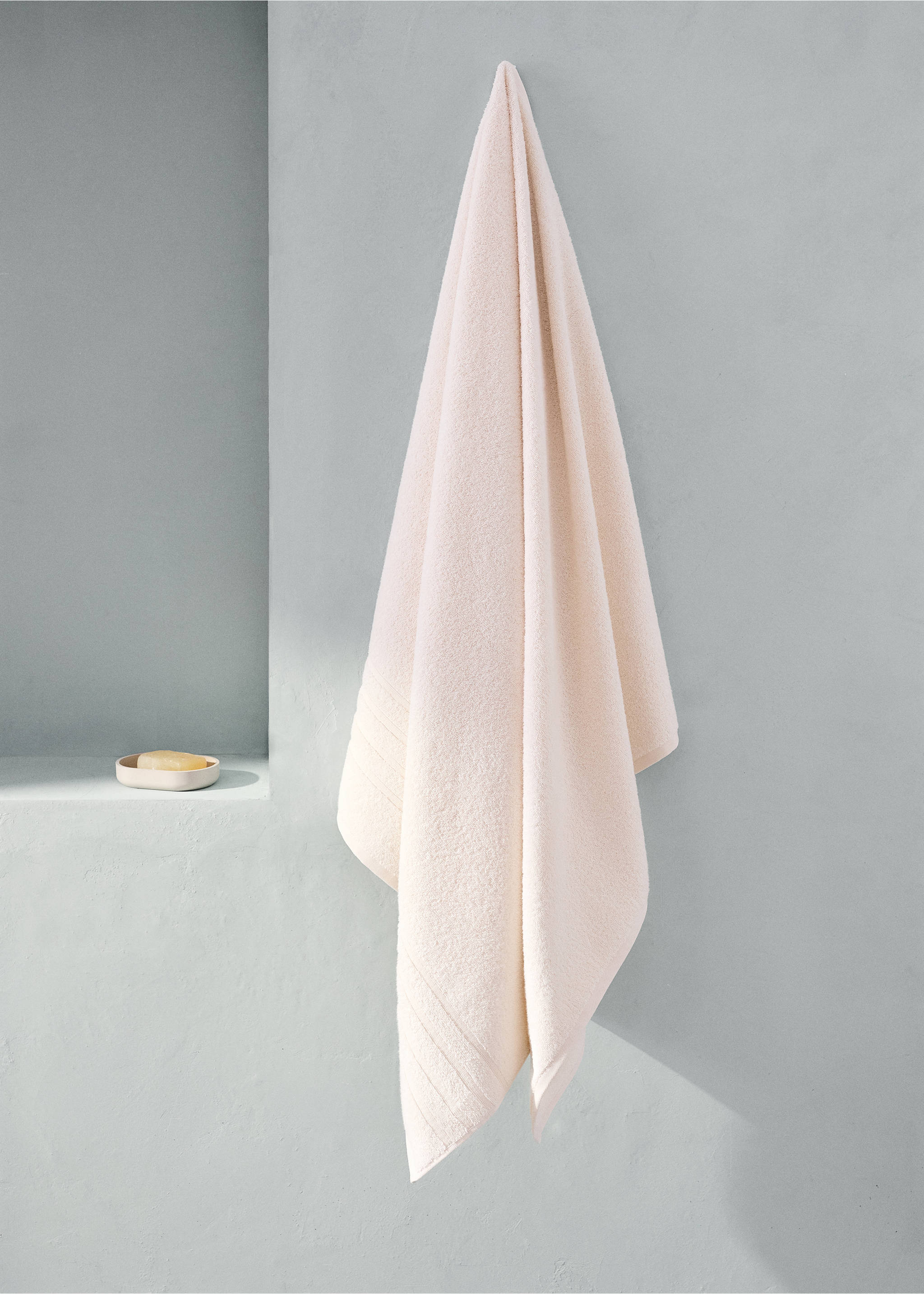 Πετσέτα σώματος από βαμβάκι μπουκλέ - Γενικό πλάνο, Βανίλια. Ref: 27001592-00.