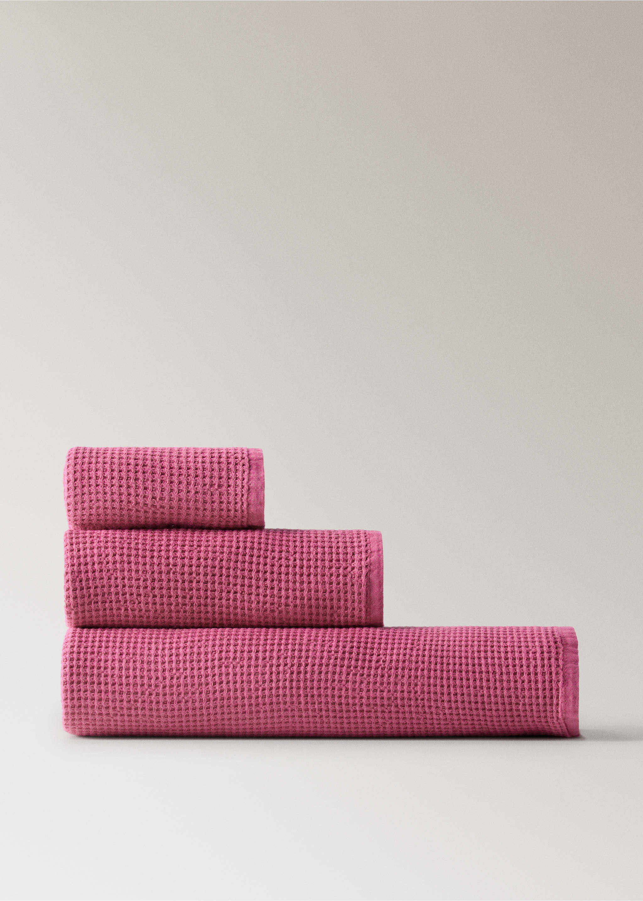 Waffle texture washbasin towel - Article without model, Medium Pink. Ref: 27001596-00.