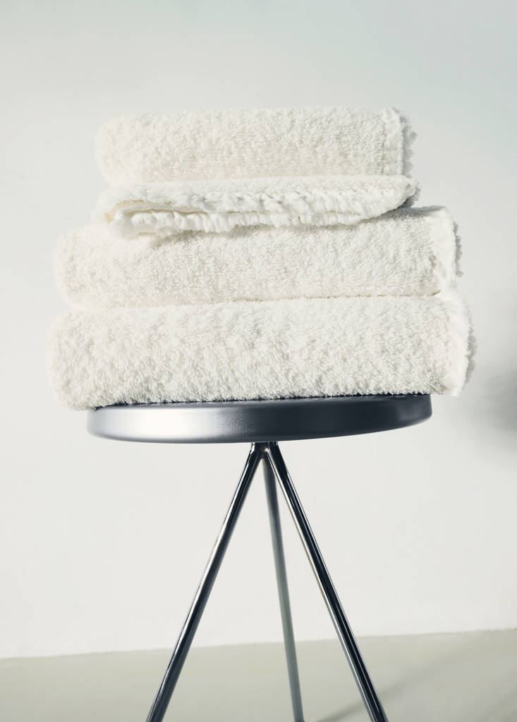 Cotton terry bath towel with frayed edge and flounce - thumbnail 6