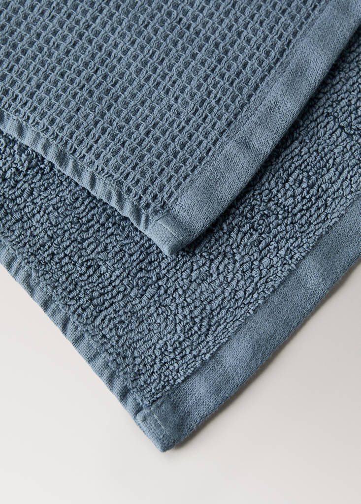 Reversible cotton guest towel — Indigo Blue