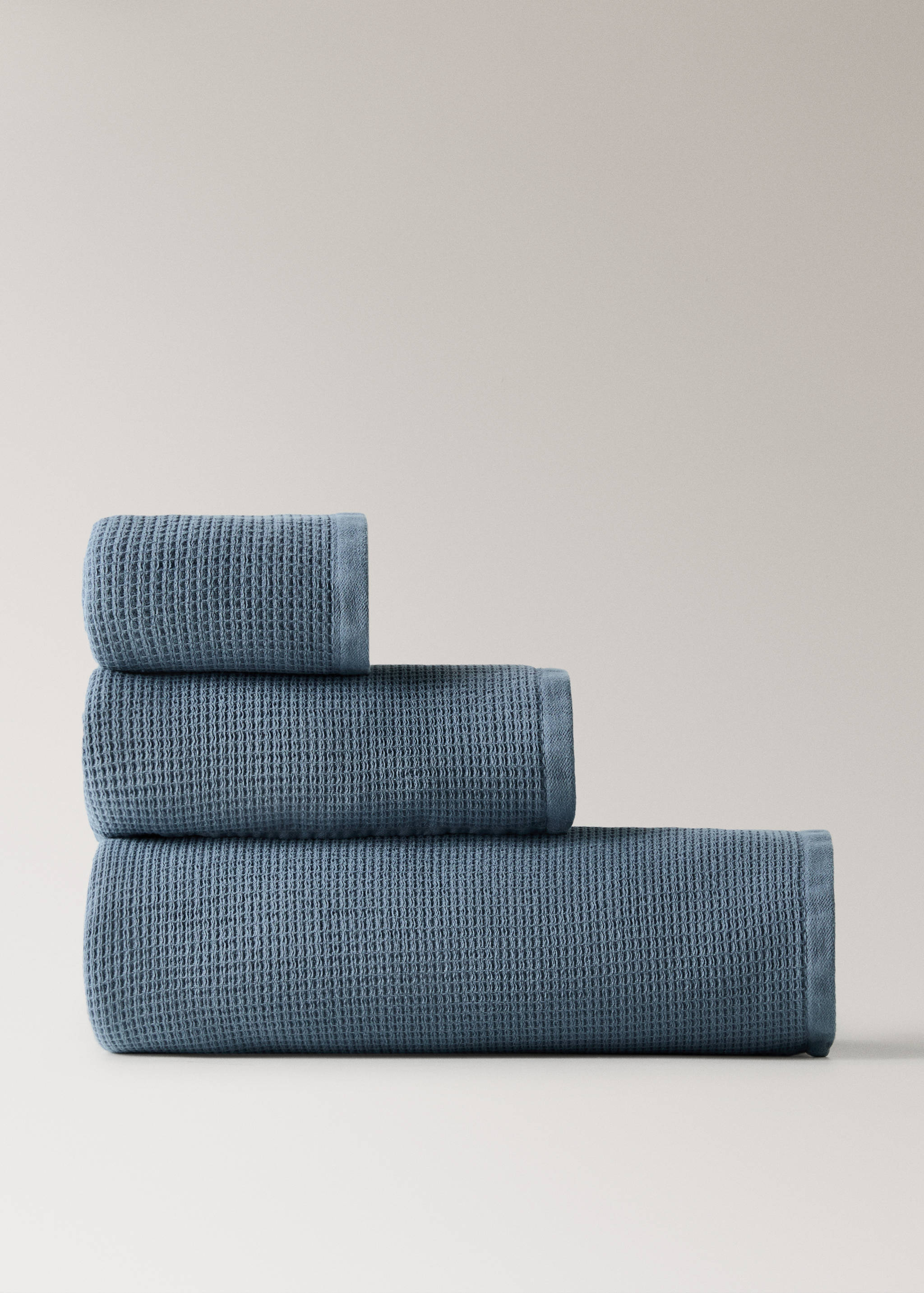 Reversible cotton washbasin towel - Article without model