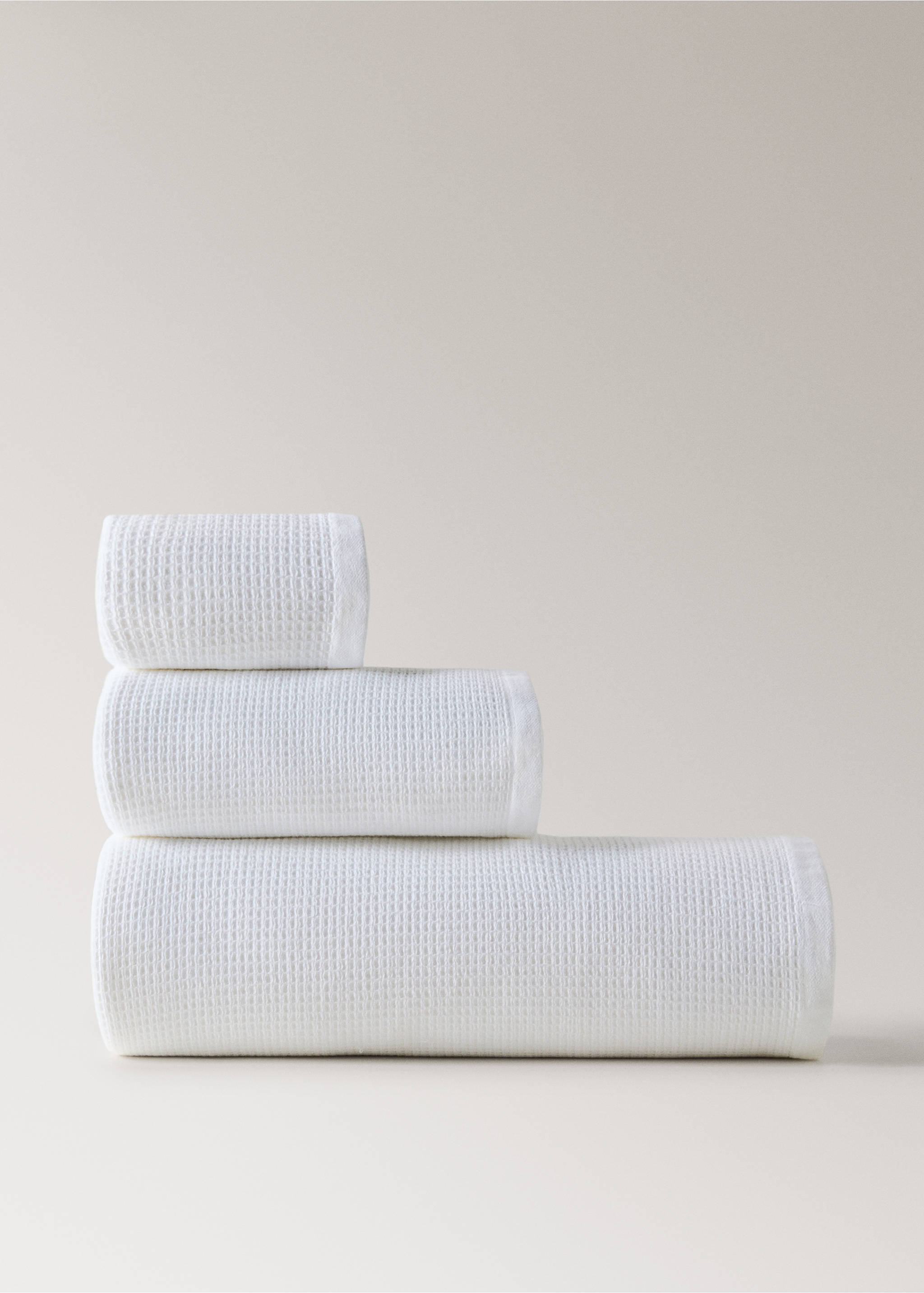 Πετσέτα μπάνιου βαμβάκι διπλής όψης - Προϊόν χωρίς μοντέλο, Υπόλευκο. Ref: 27001604-00.