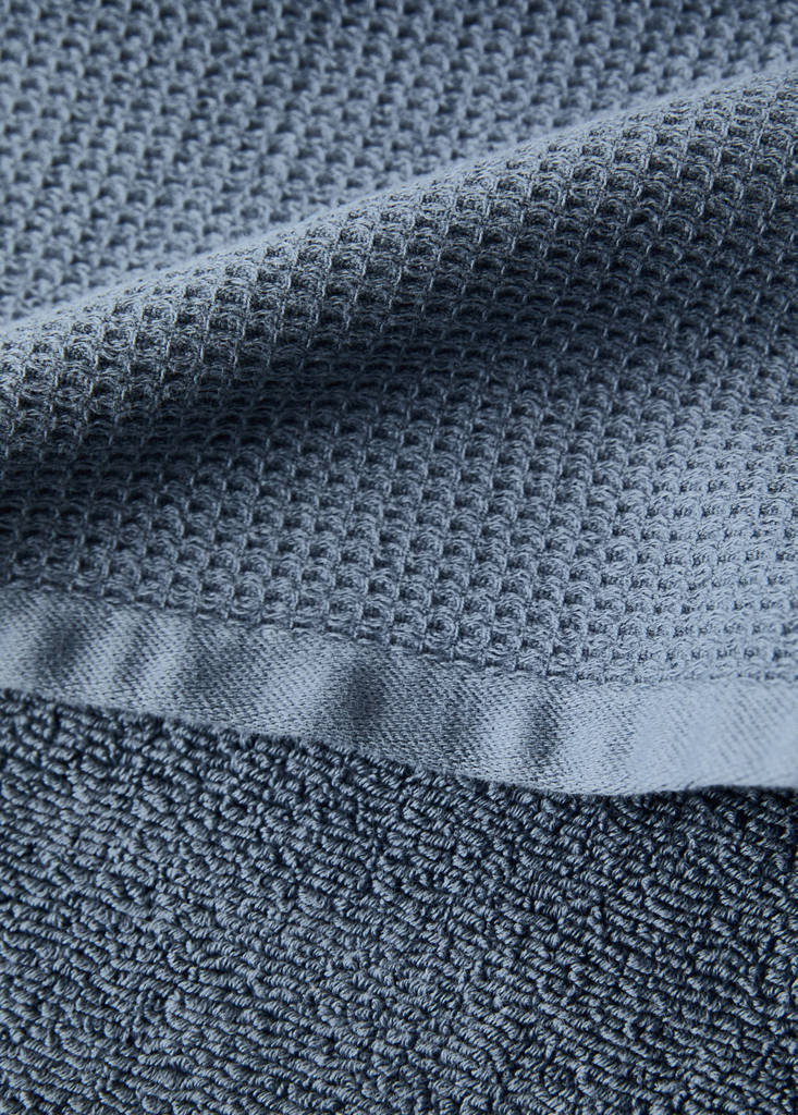 Reversible cotton bath towel — Indigo Blue