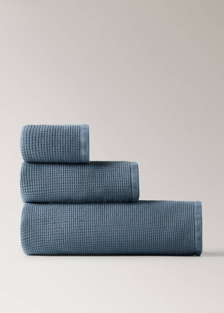 Reversible cotton bath towel — Indigo Blue