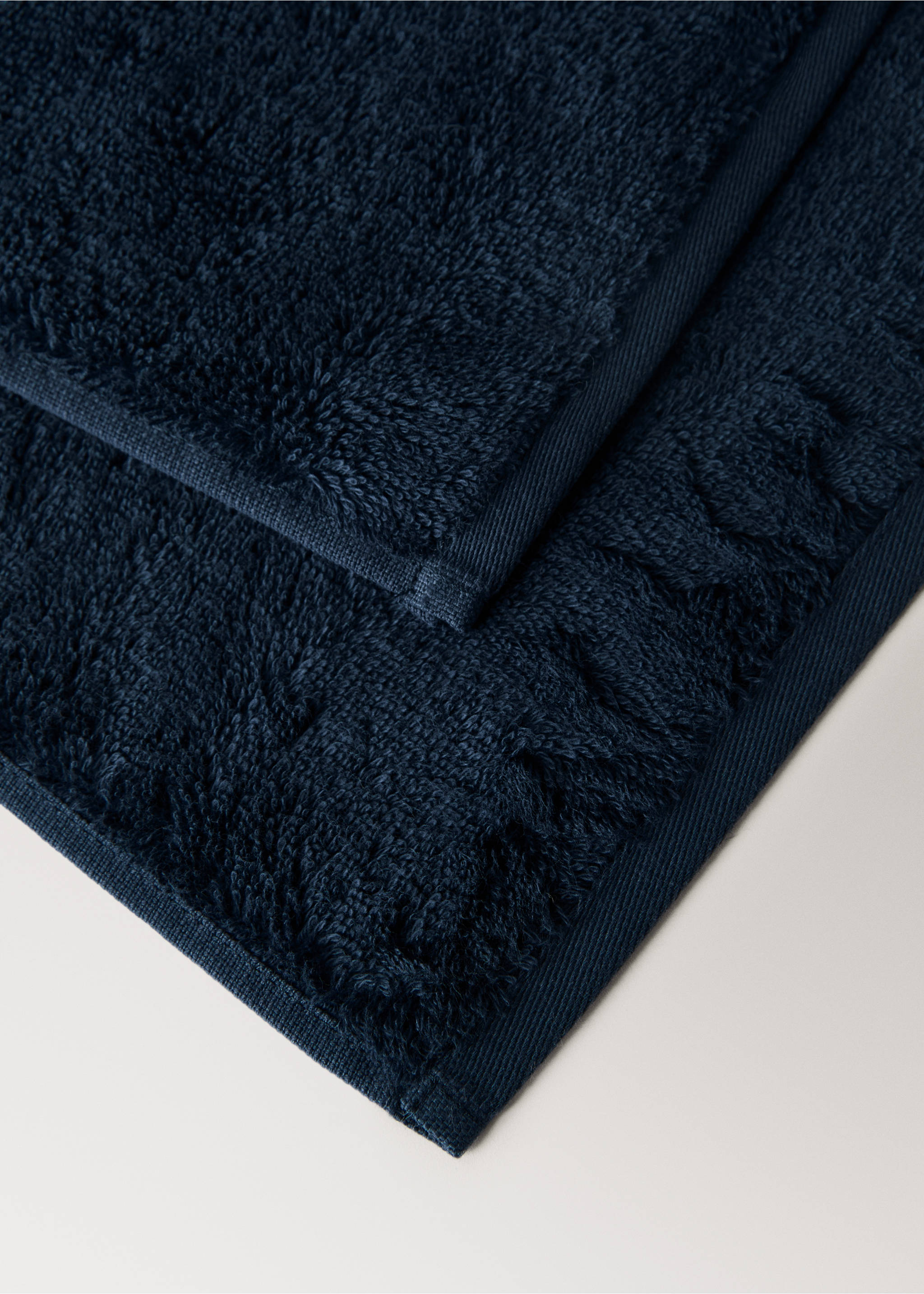 Soft cotton towel - Details of the article 2, Navy. Ref: 27001605-00.