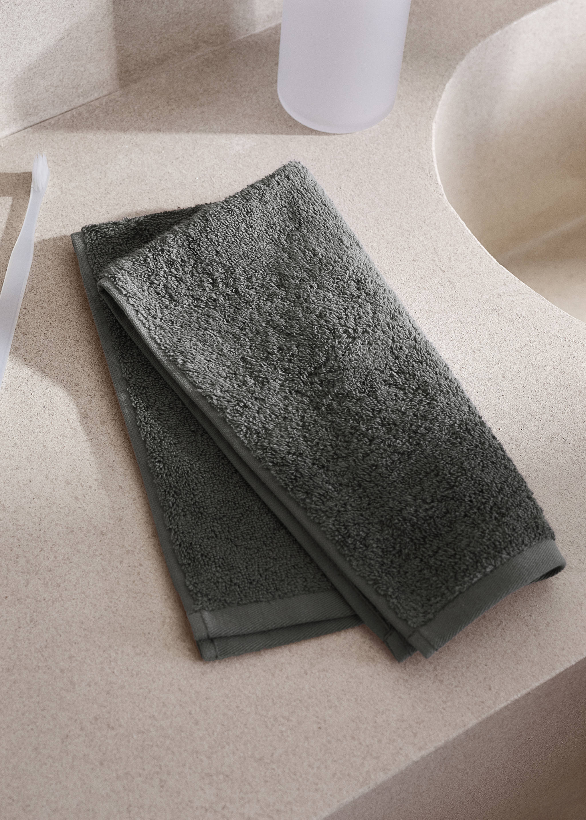 Soft cotton towel - General plane