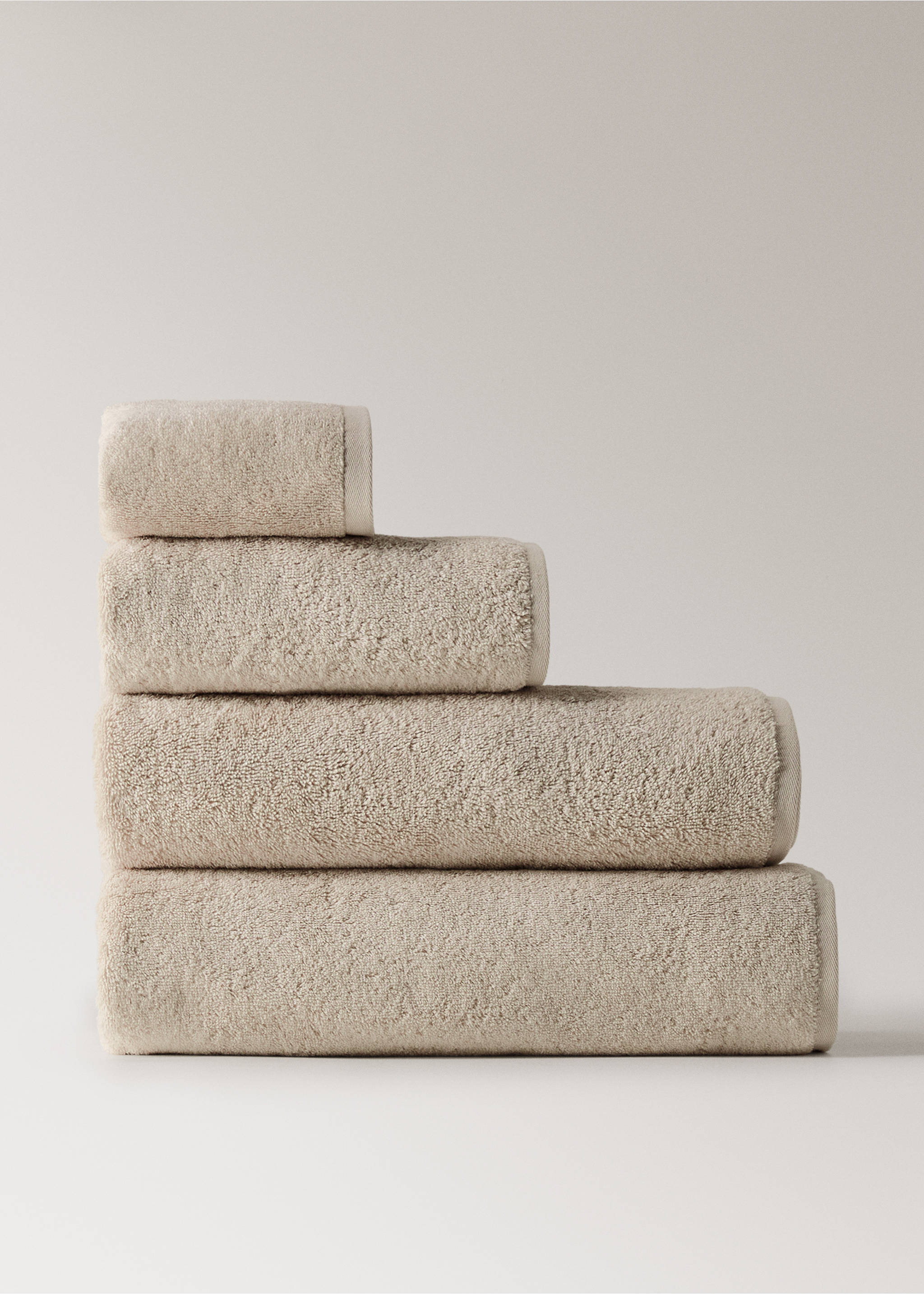 Toalha de duche de algodão suave - Artigo sem modelo, Areia. Ref: 27001607-00.