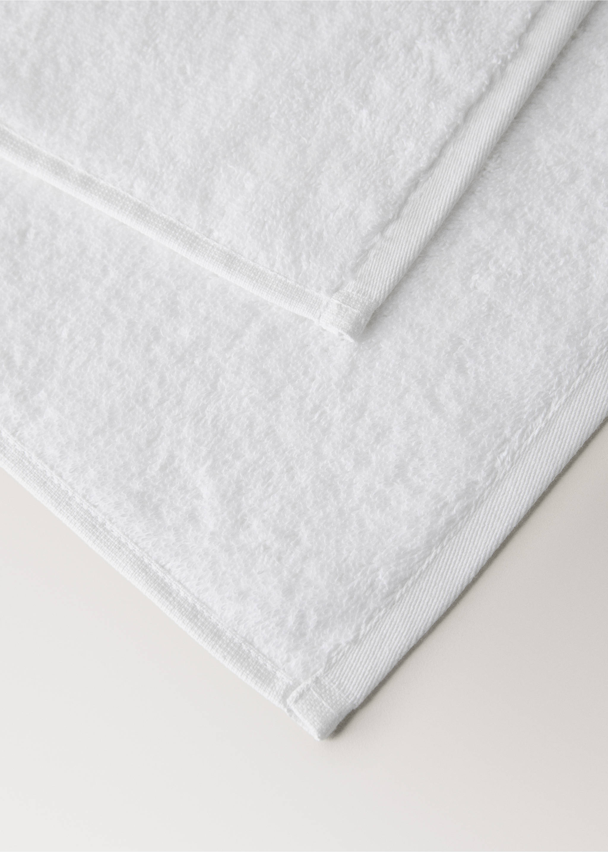 Soft cotton bath towel - Details of the article 2, White. Ref: 27001608-00.
