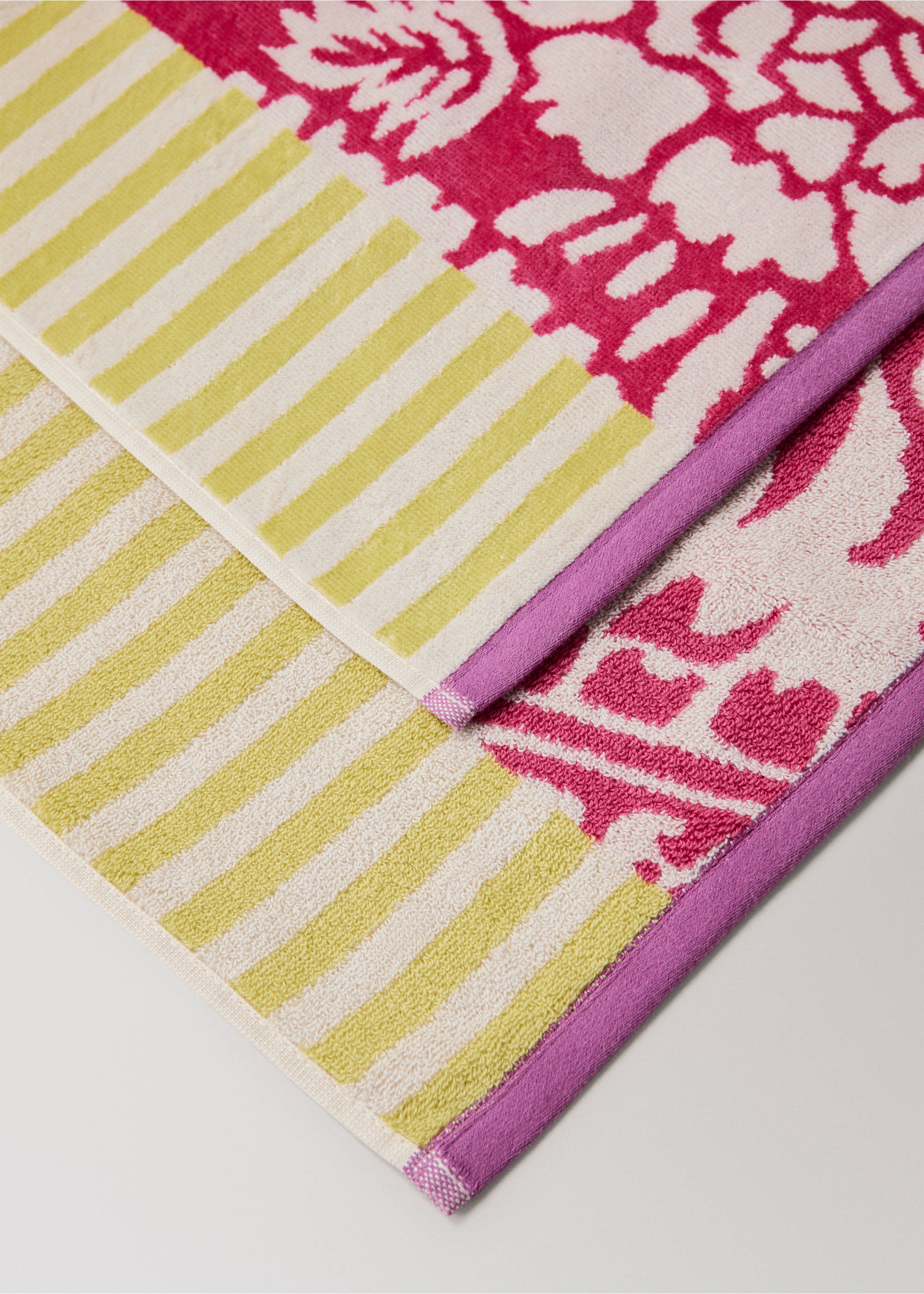 Toalha de banho de jacquard de tecido turco de algodão multicolor - Pormenor do artigo 2, Rosa. Ref: 27001612-00.