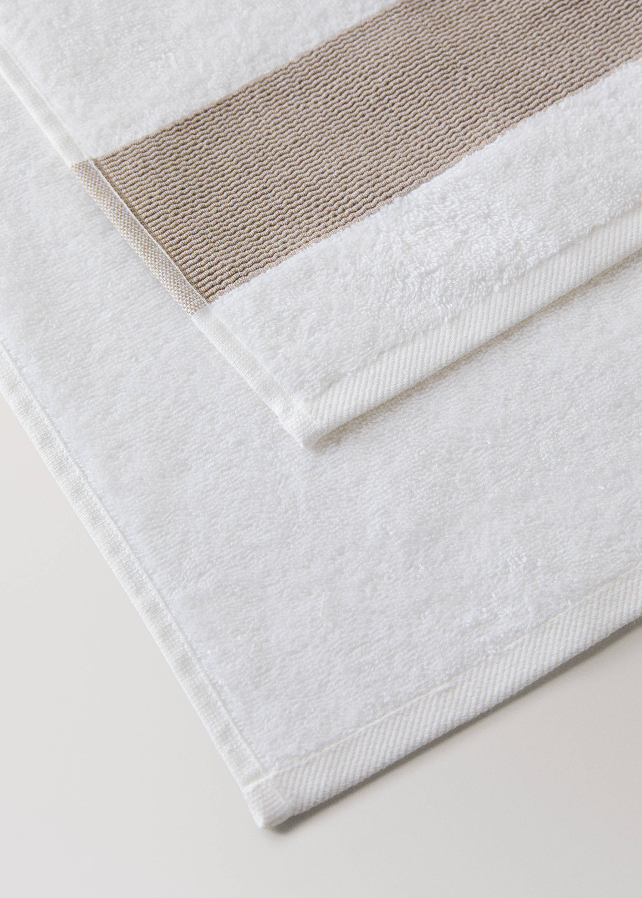 Multicoloured striped jacquard cotton bath towel - Details of the article 2