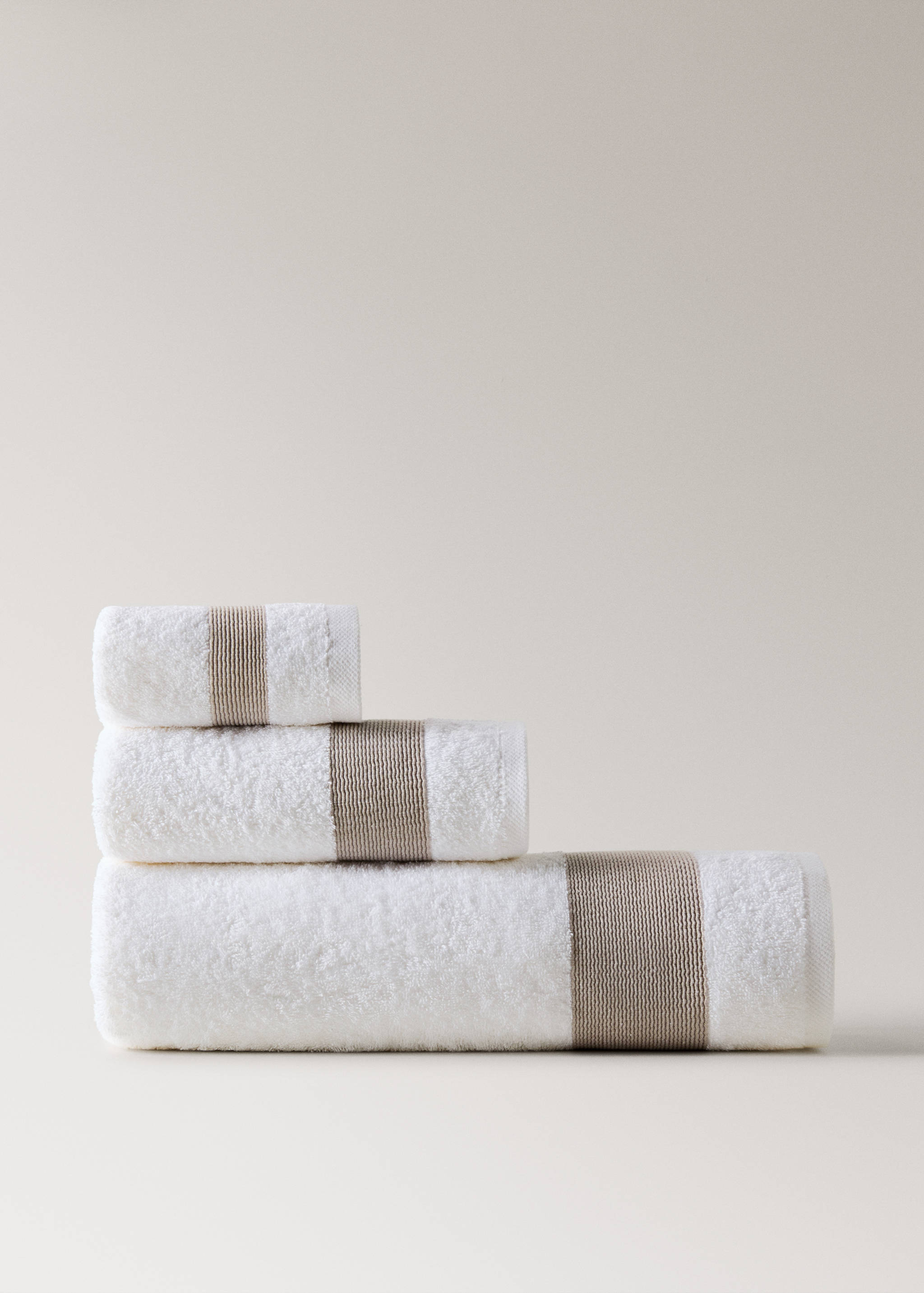 Multicoloured striped jacquard cotton washbasin towel - Article without model