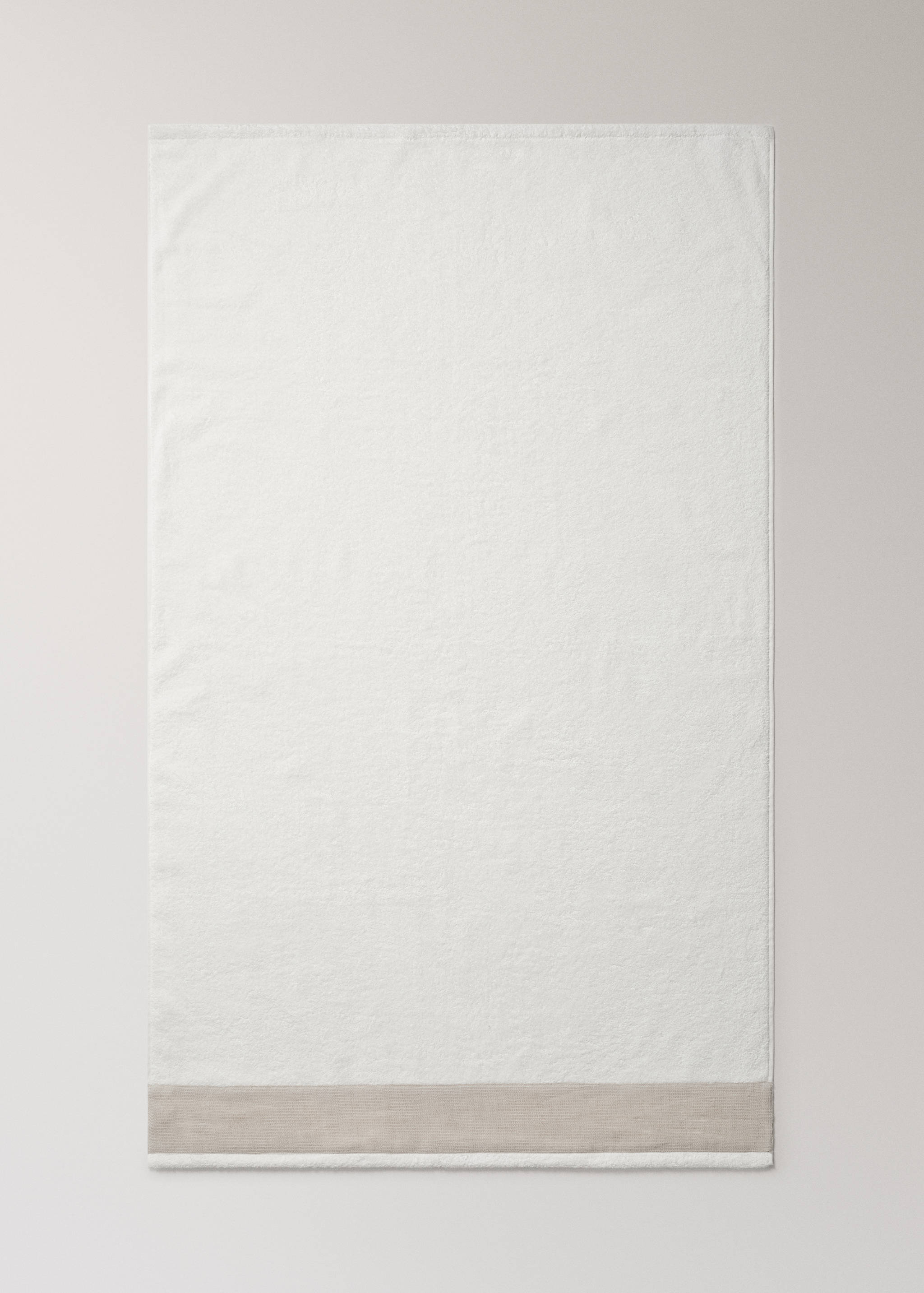 Cotton terry bath towel with linen edging - Details of the article 3