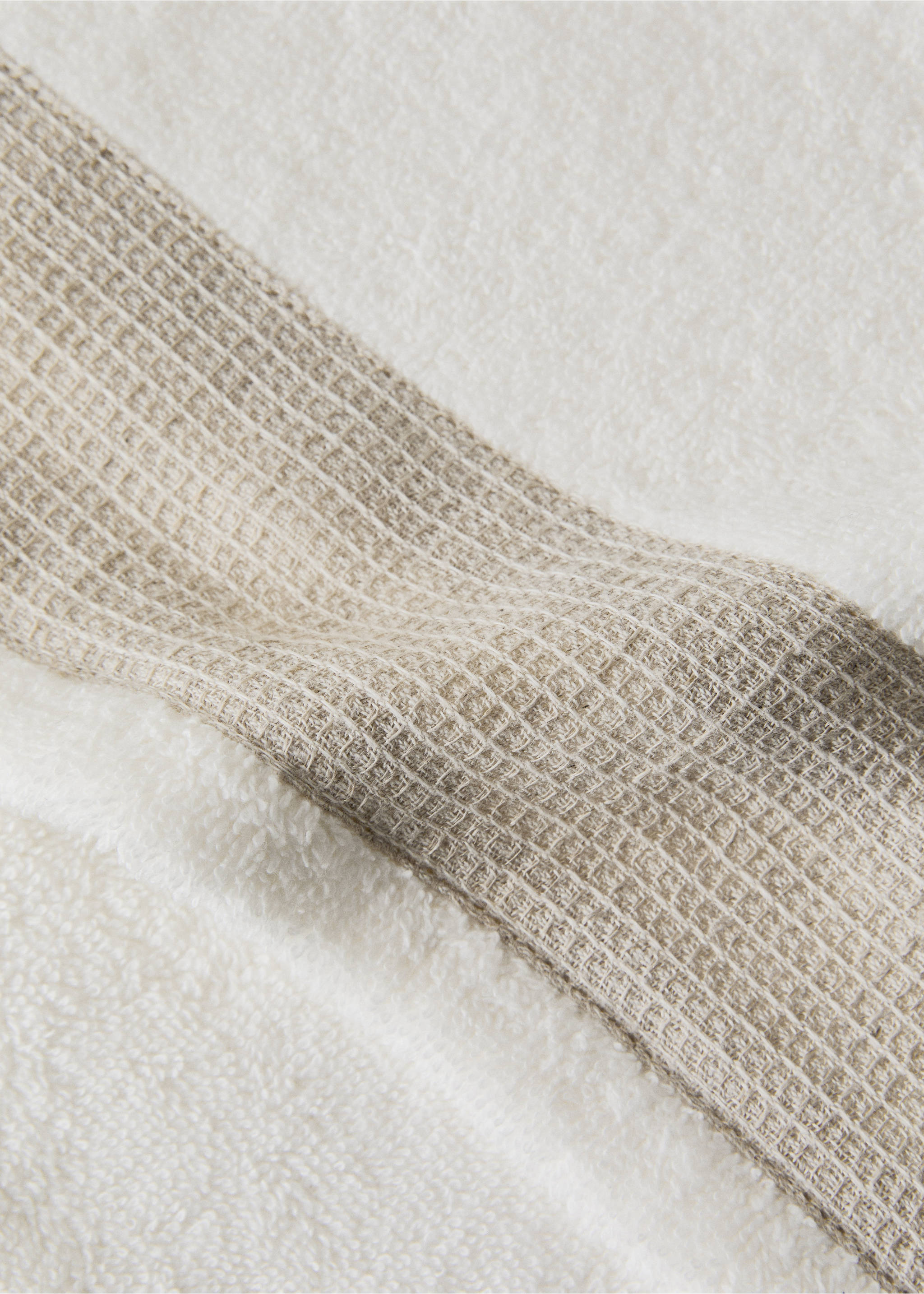 Cotton terry guest towel with linen trim - Details of the article 1, White. Ref: 27001618-00.