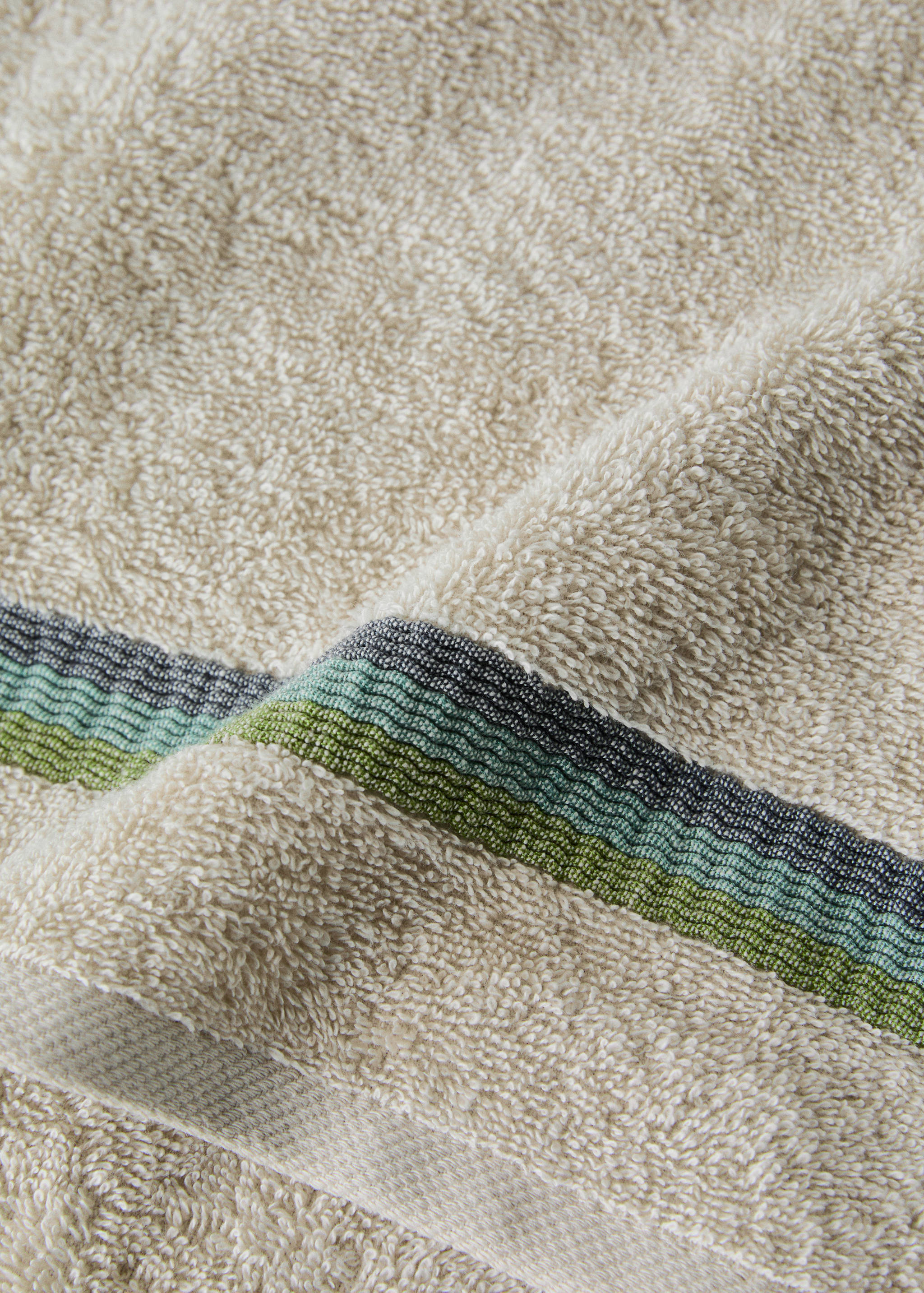 Bath towel with striped trim - Details of the article 1