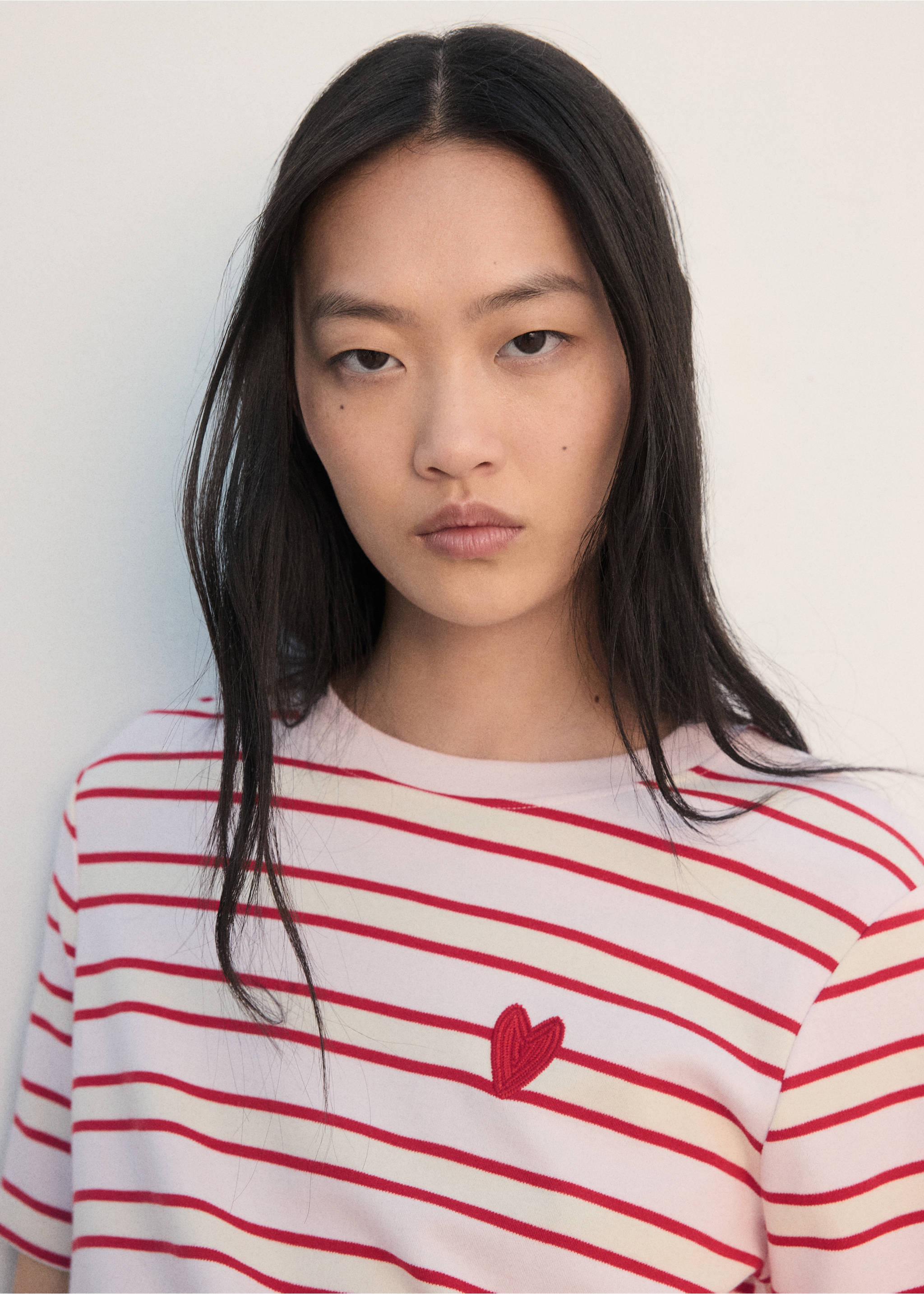 Chemise rayée avec détails brodés - Détail de l'article 1, Rouge. Ref: 27002543-00.