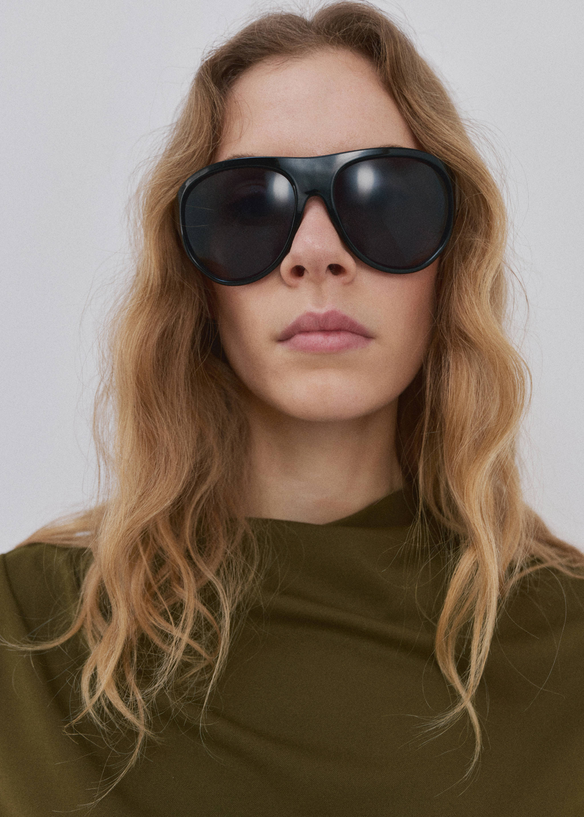 Футболка с асимметричной горловиной и сборками - Деталь изделия 1