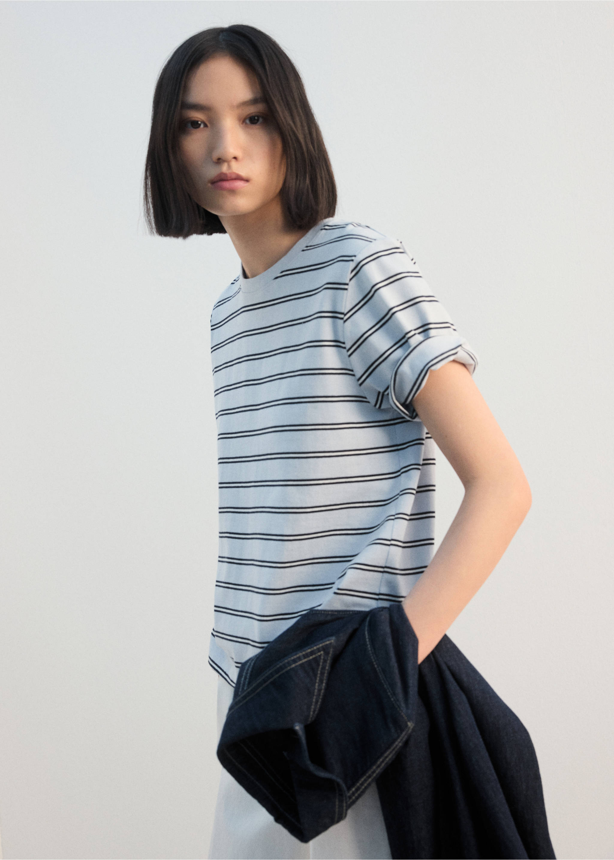 Samarreta cotó ratlles - Pla mig, Blau cel. Ref: 27002549-00.