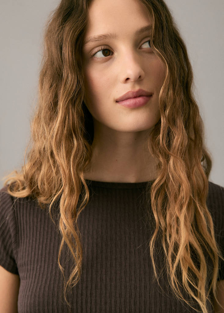 Knitted short-sleeve t-shirt — Brown